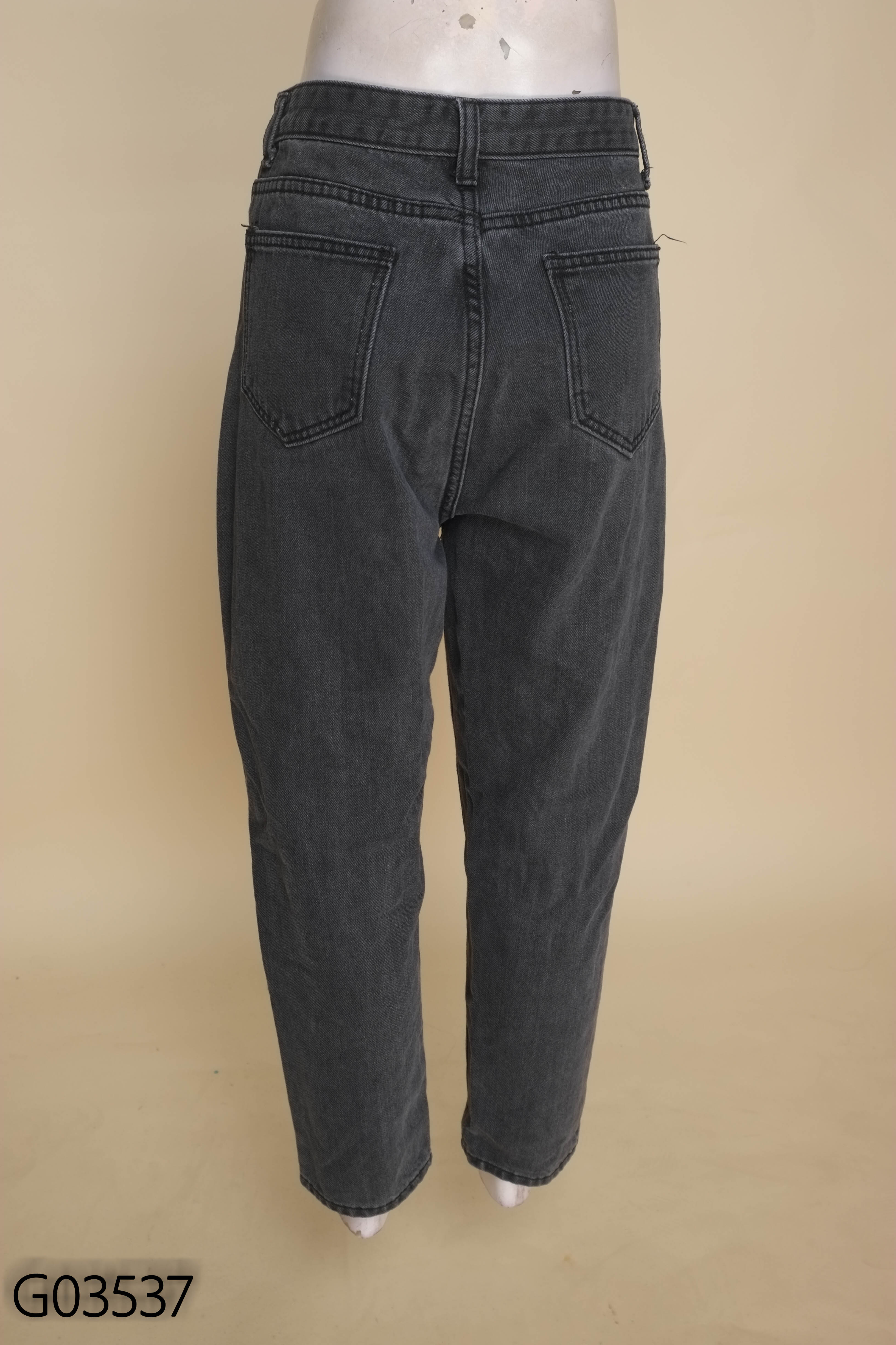 Quần jeans đen trơn baggy