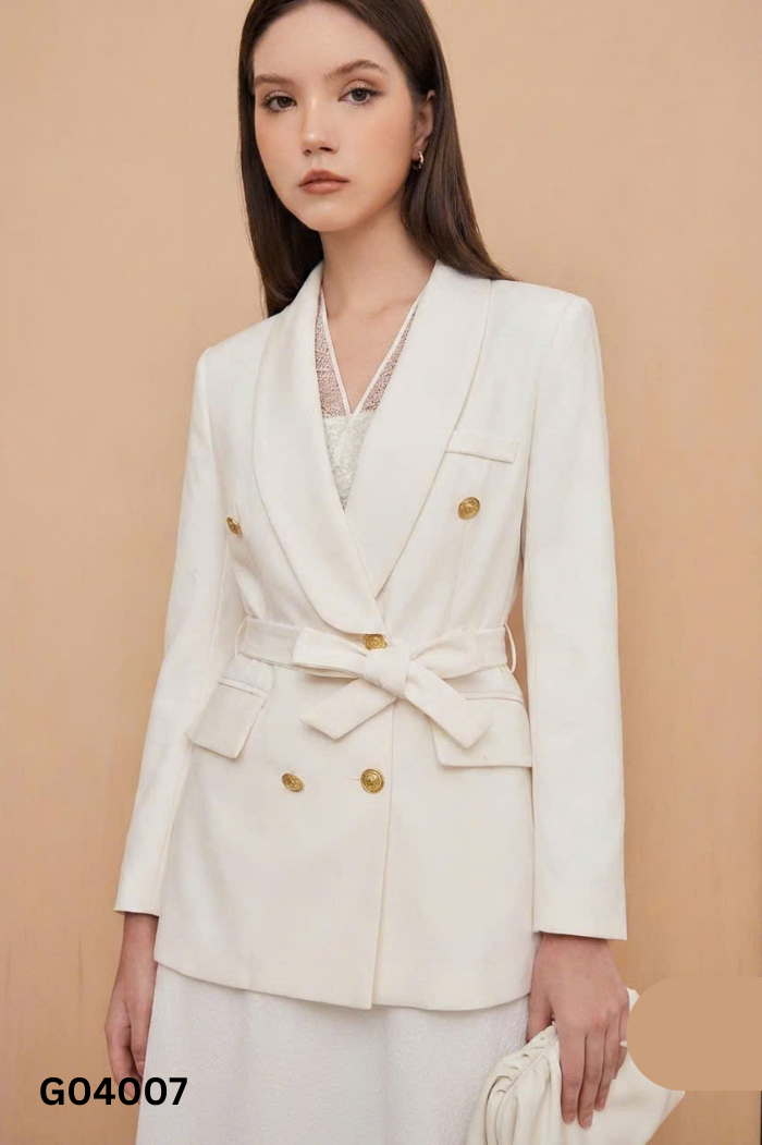 Áo blazer be cúc vàng phối đai