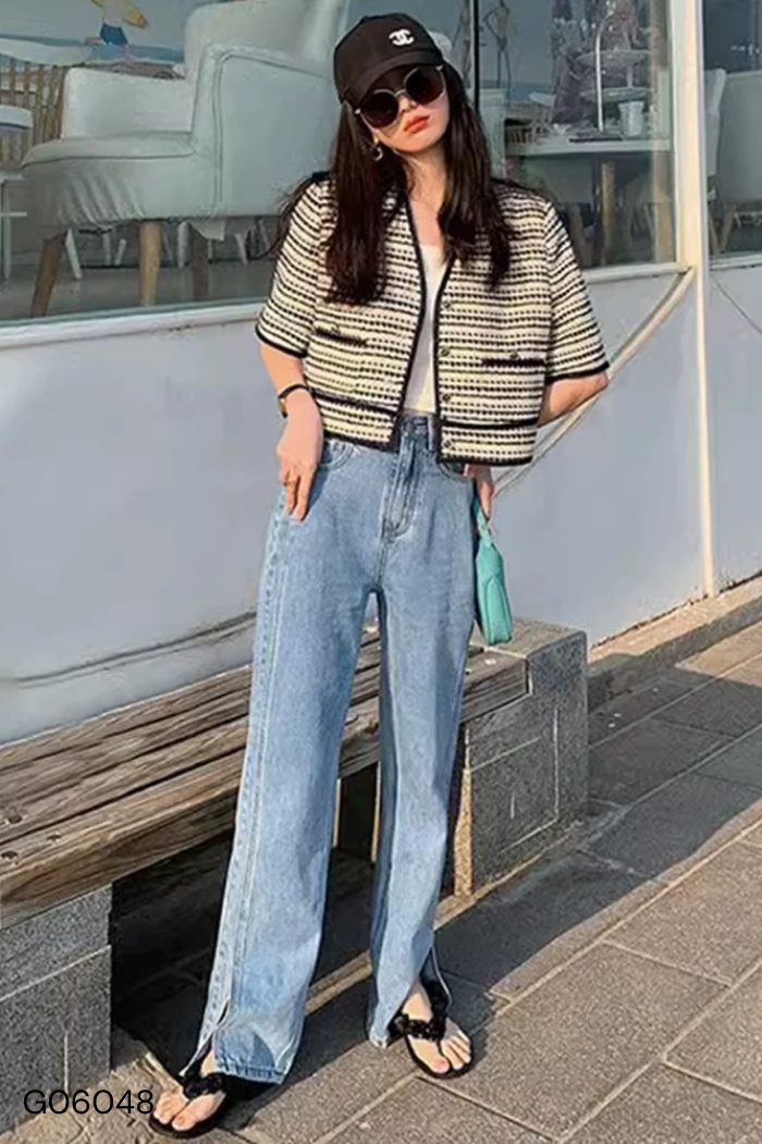 Áo dạ tweed kem kẻ xanh phối túi