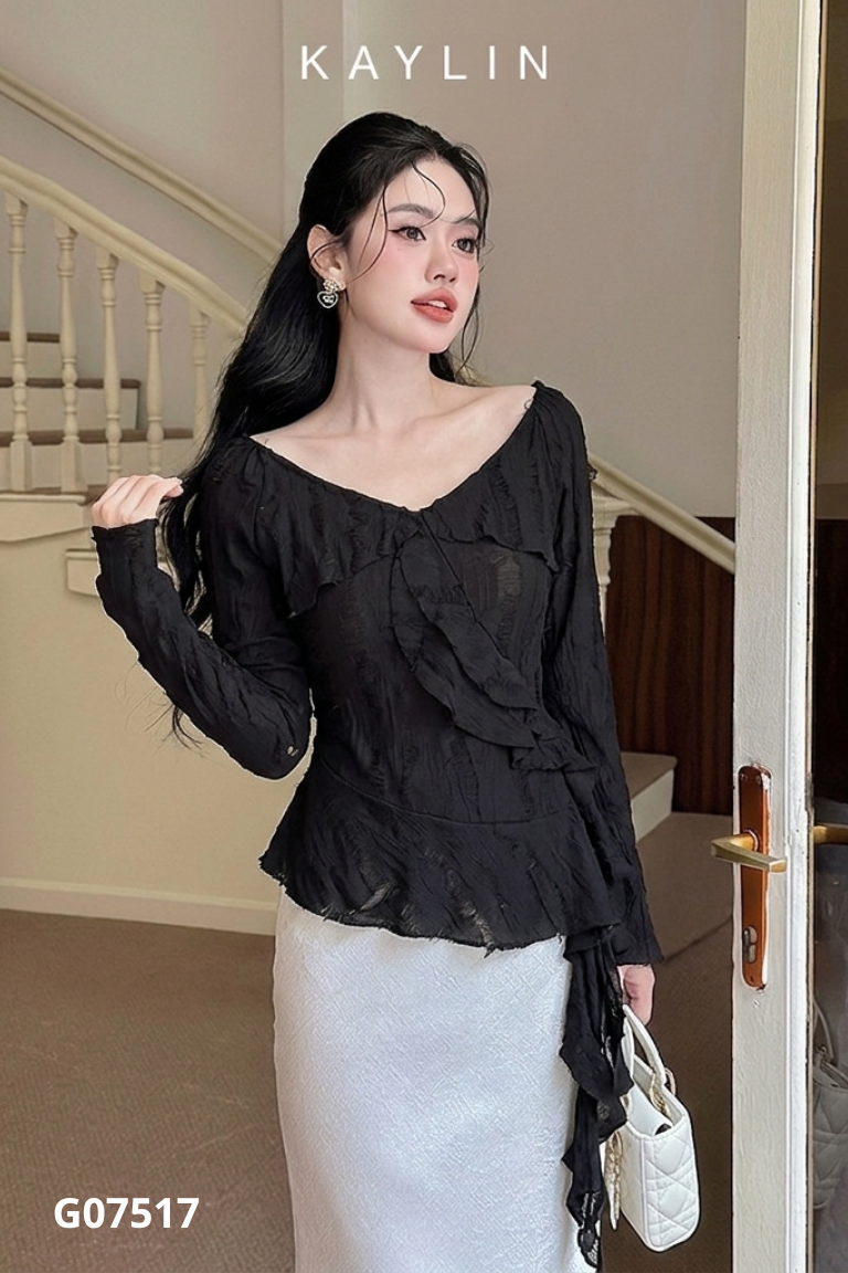 Áo đen phối bèo