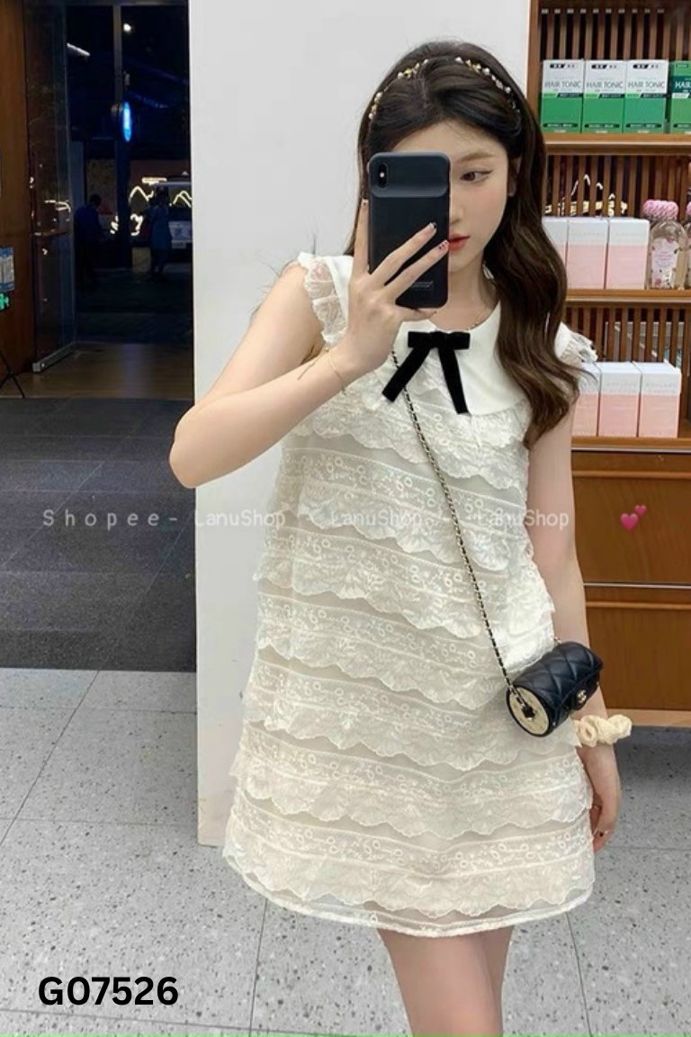 Váy ren be CELLIA cổ sen nơ đen