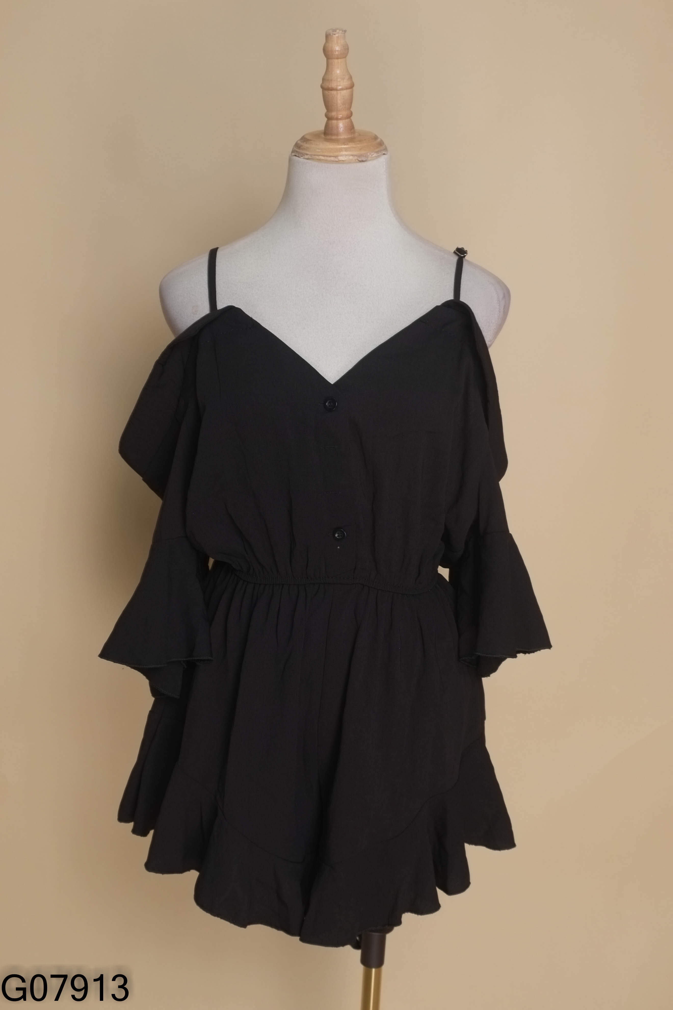 Jumpsuits hai dây đen