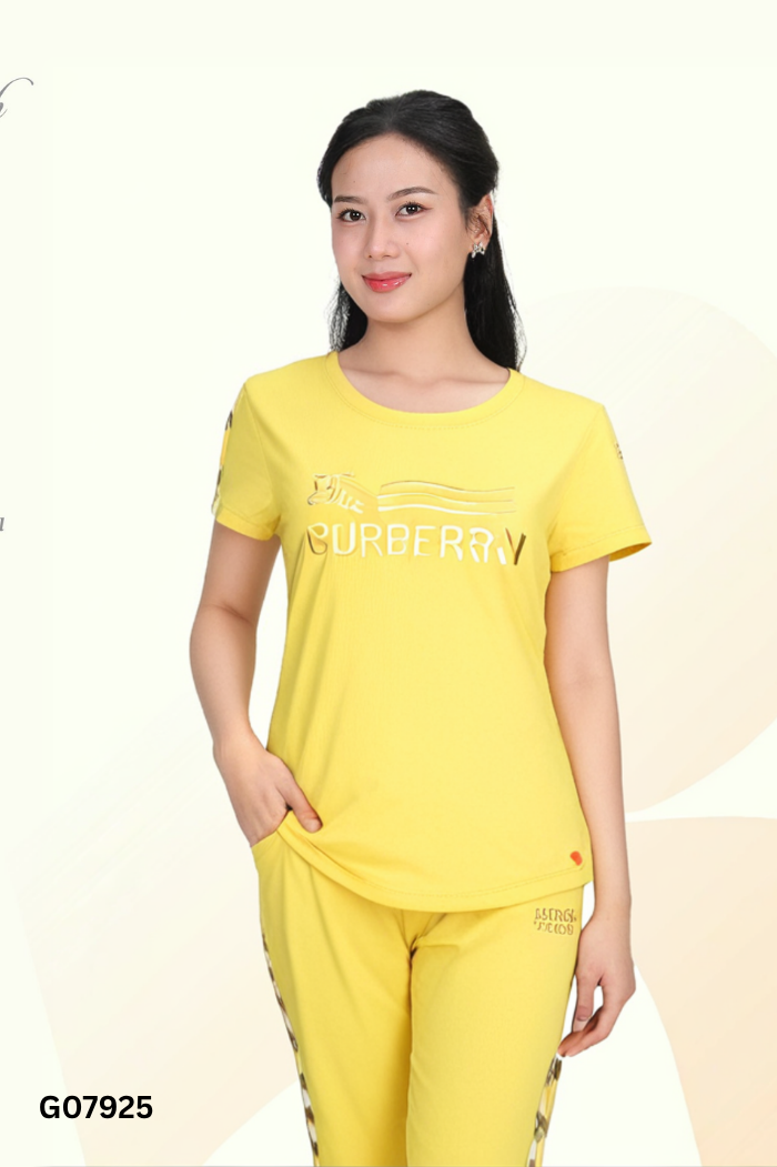 NEWTAG Set Áo vàng thêu chữ + quần lửng