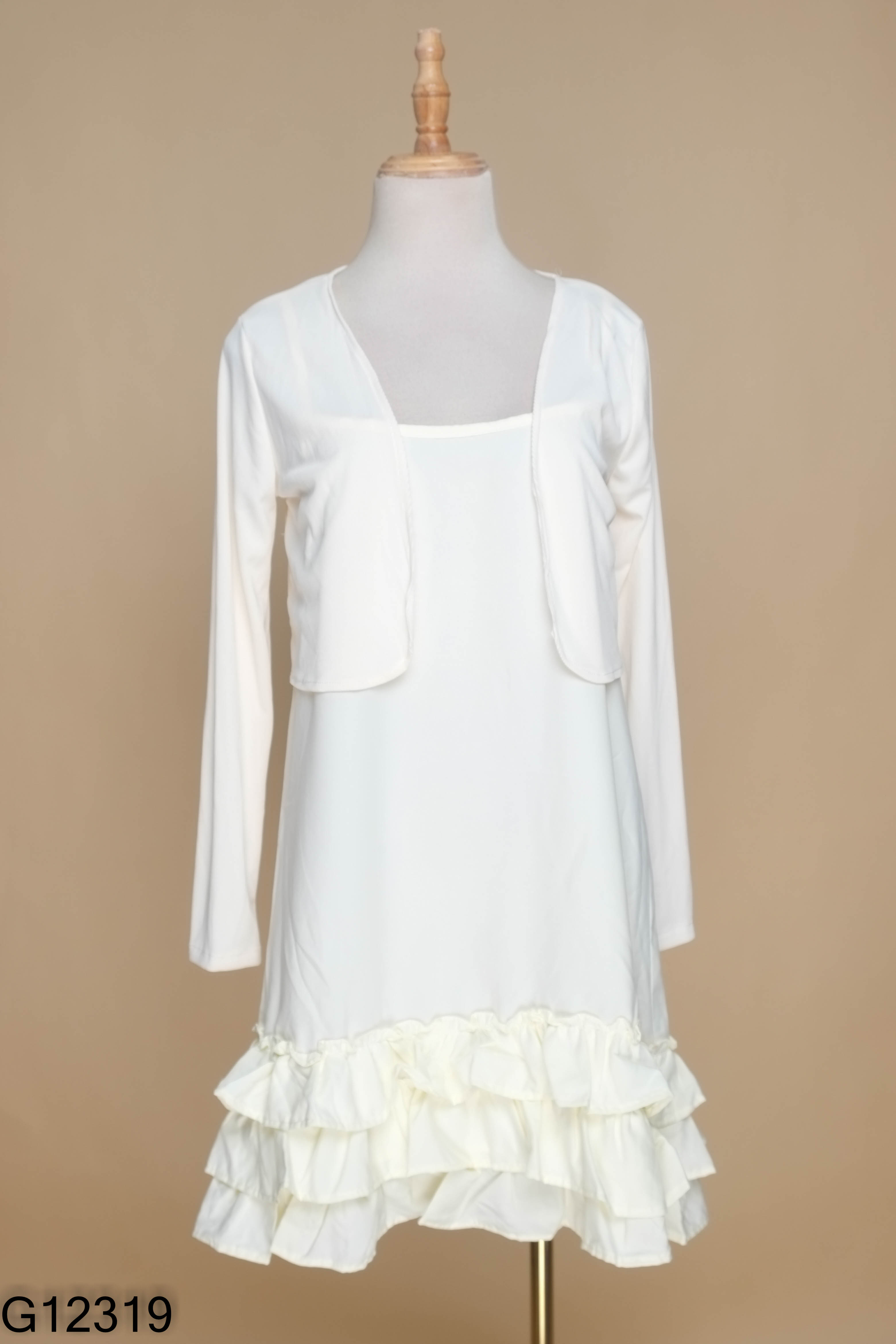Set áo croptop + váy be hai dây