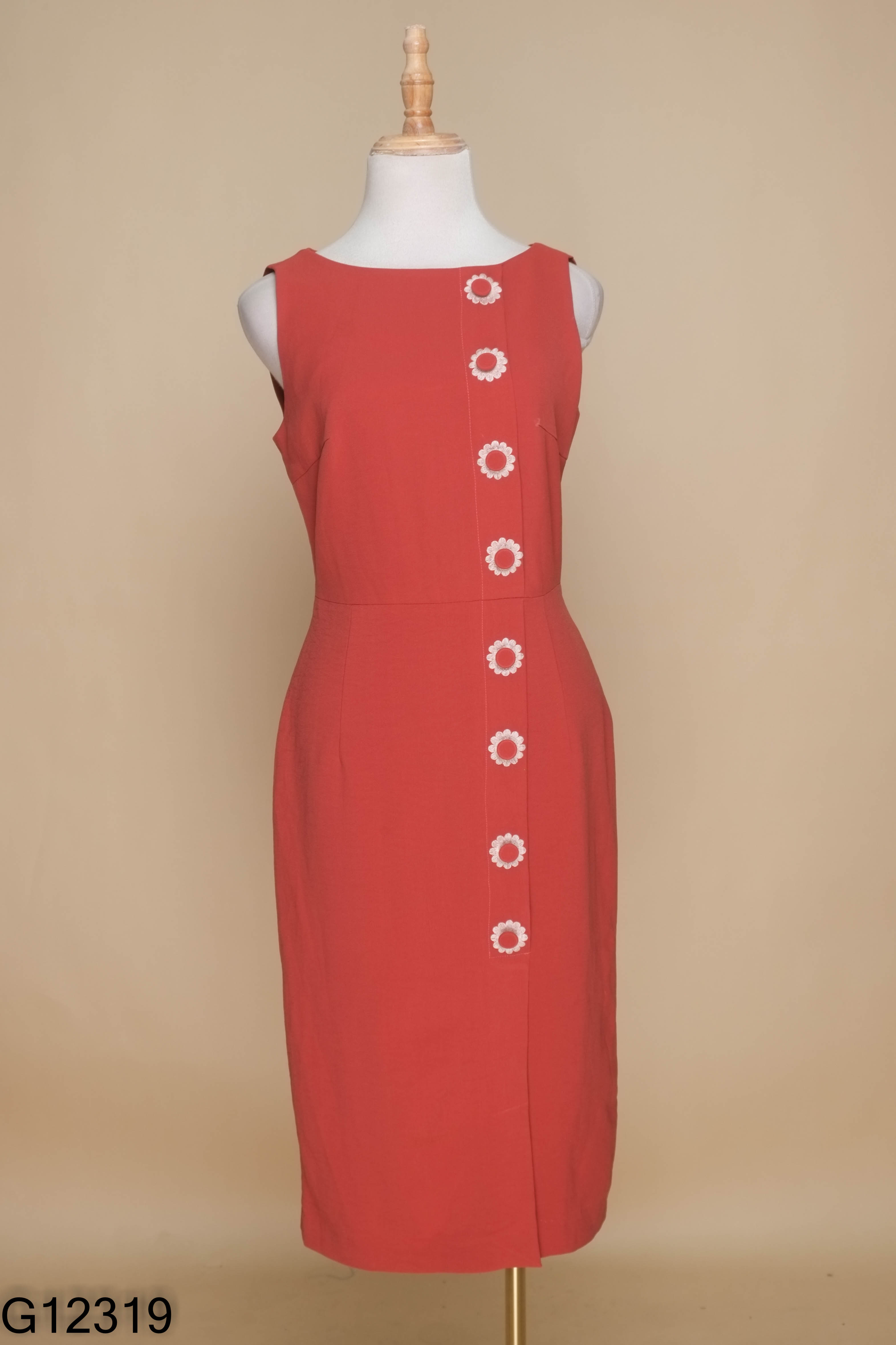 Váy ADORE DRESS đỏ cúc hoa