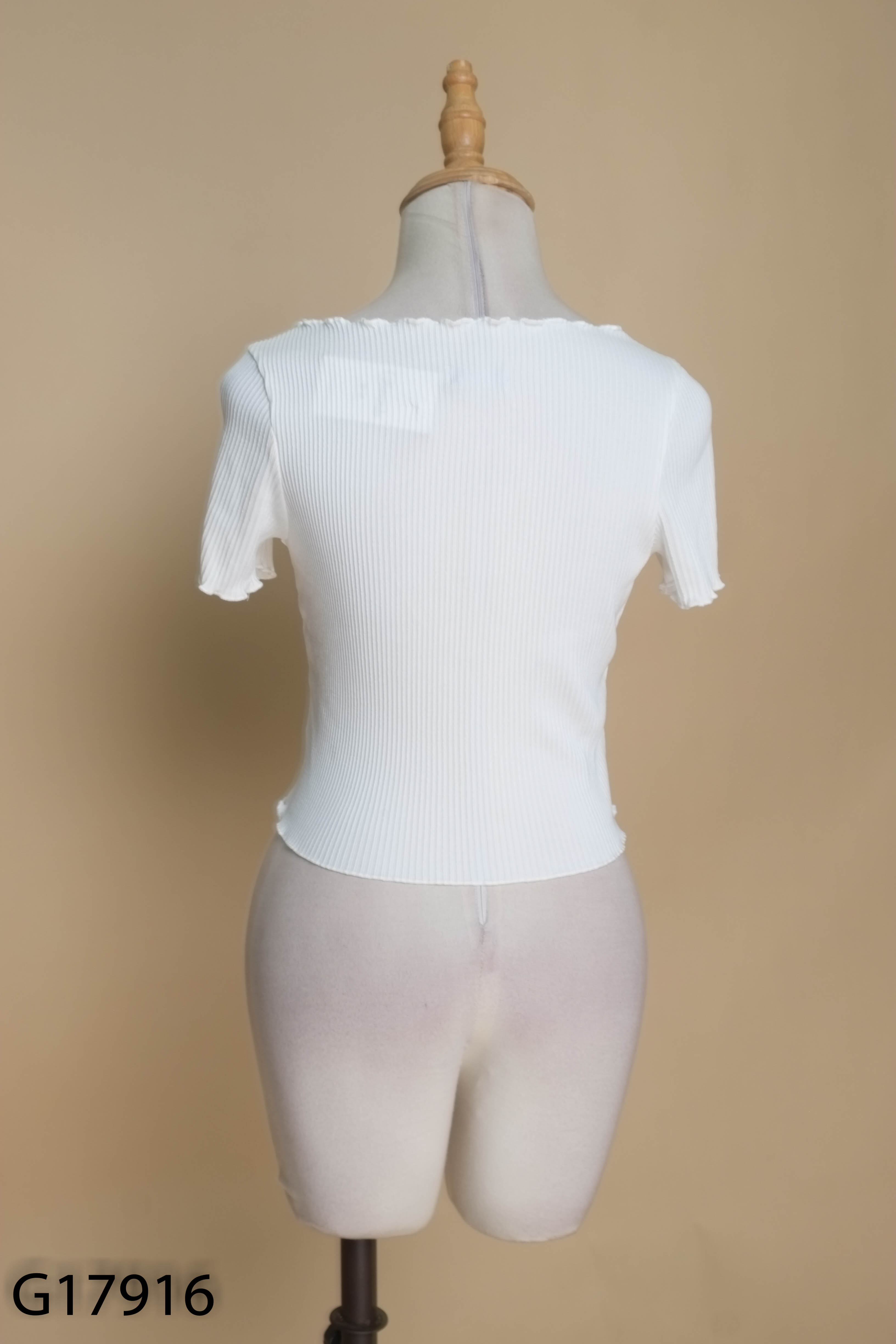 Áo thun trắng gân sọc MARC