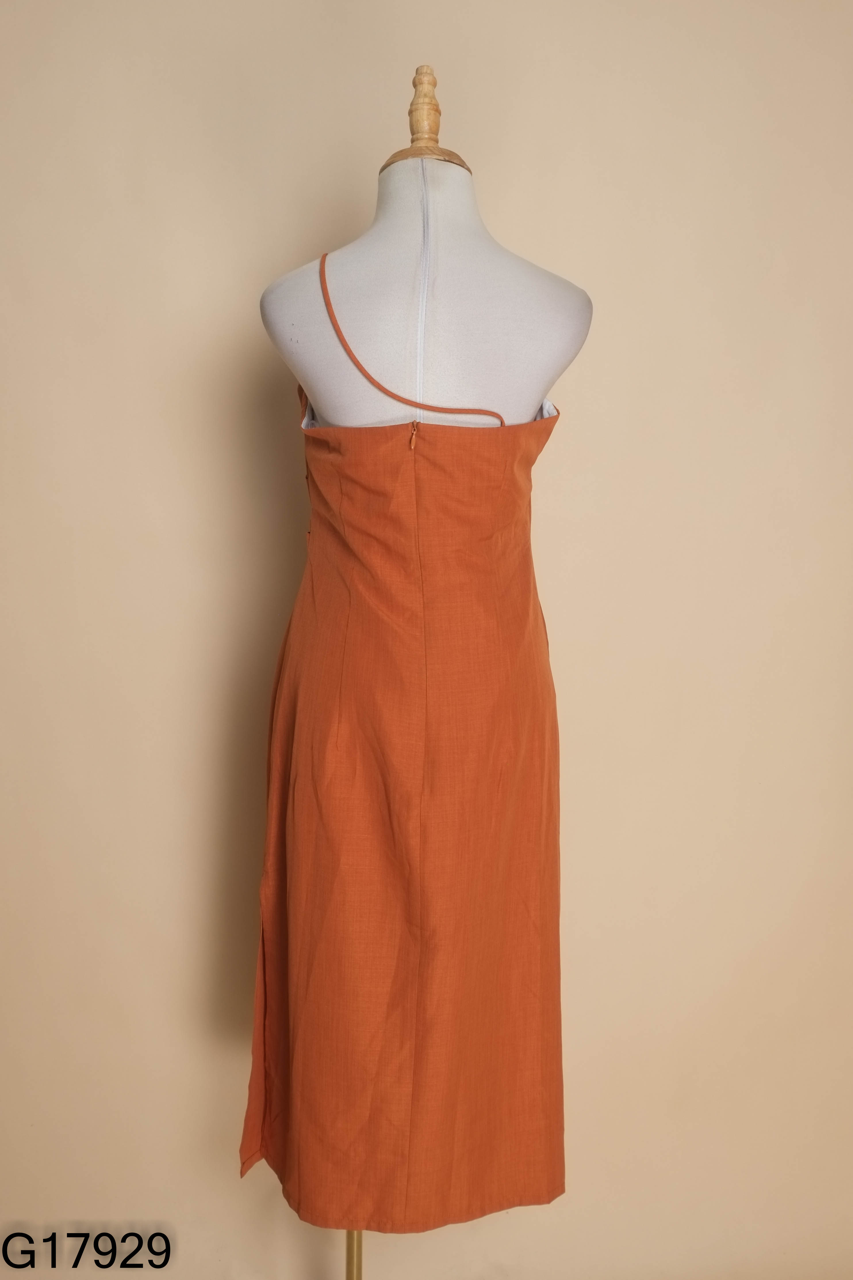 Váy ADORE DRESS cam đất xẻ tà