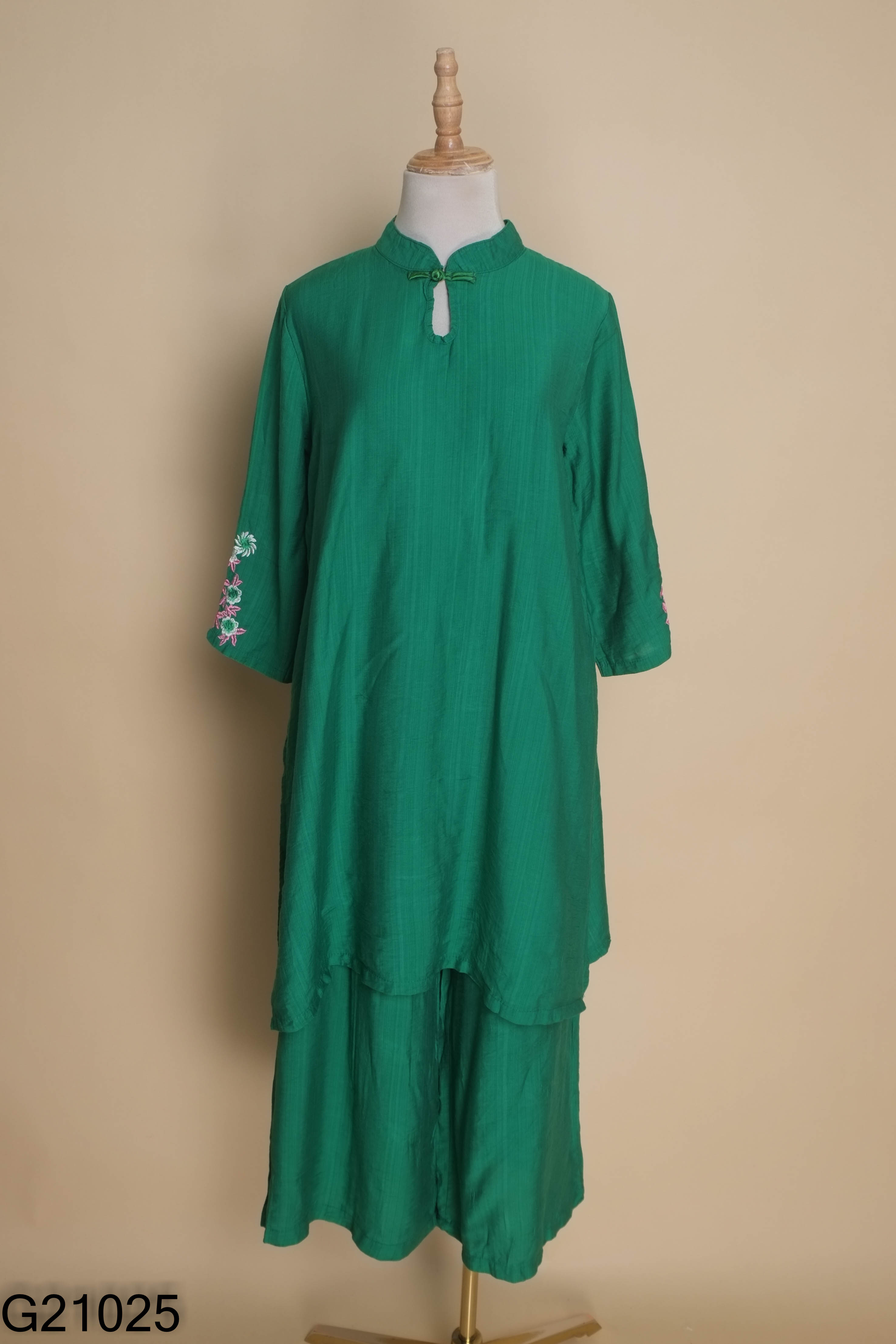 Set Áo đũi xanh thêu hoa cổ tàu + quần dài