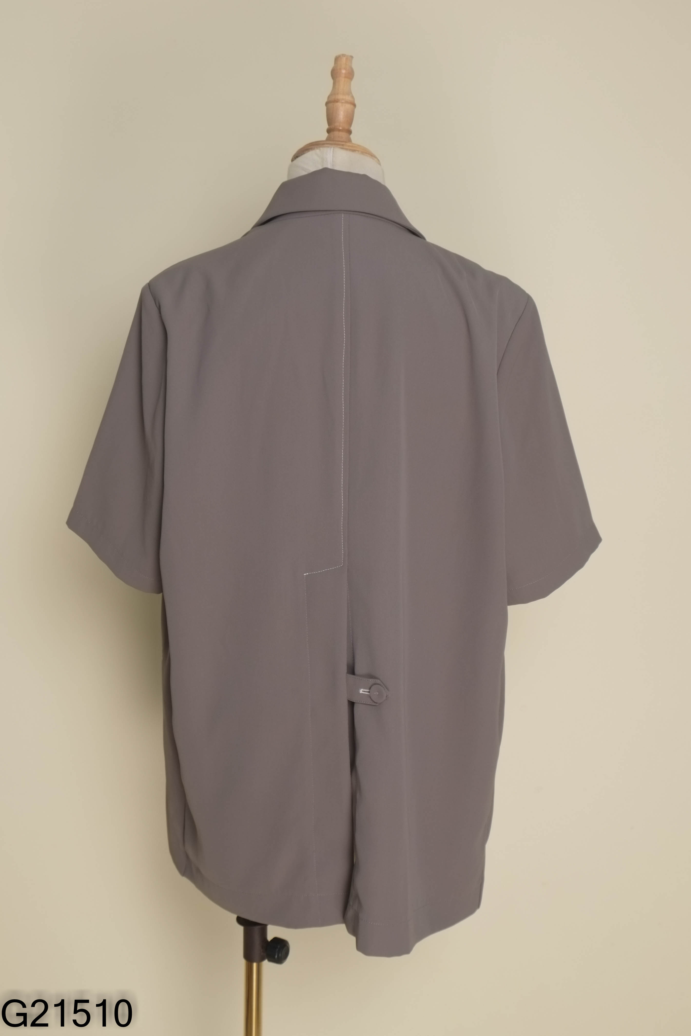 Áo khoác vest xám cộc tay