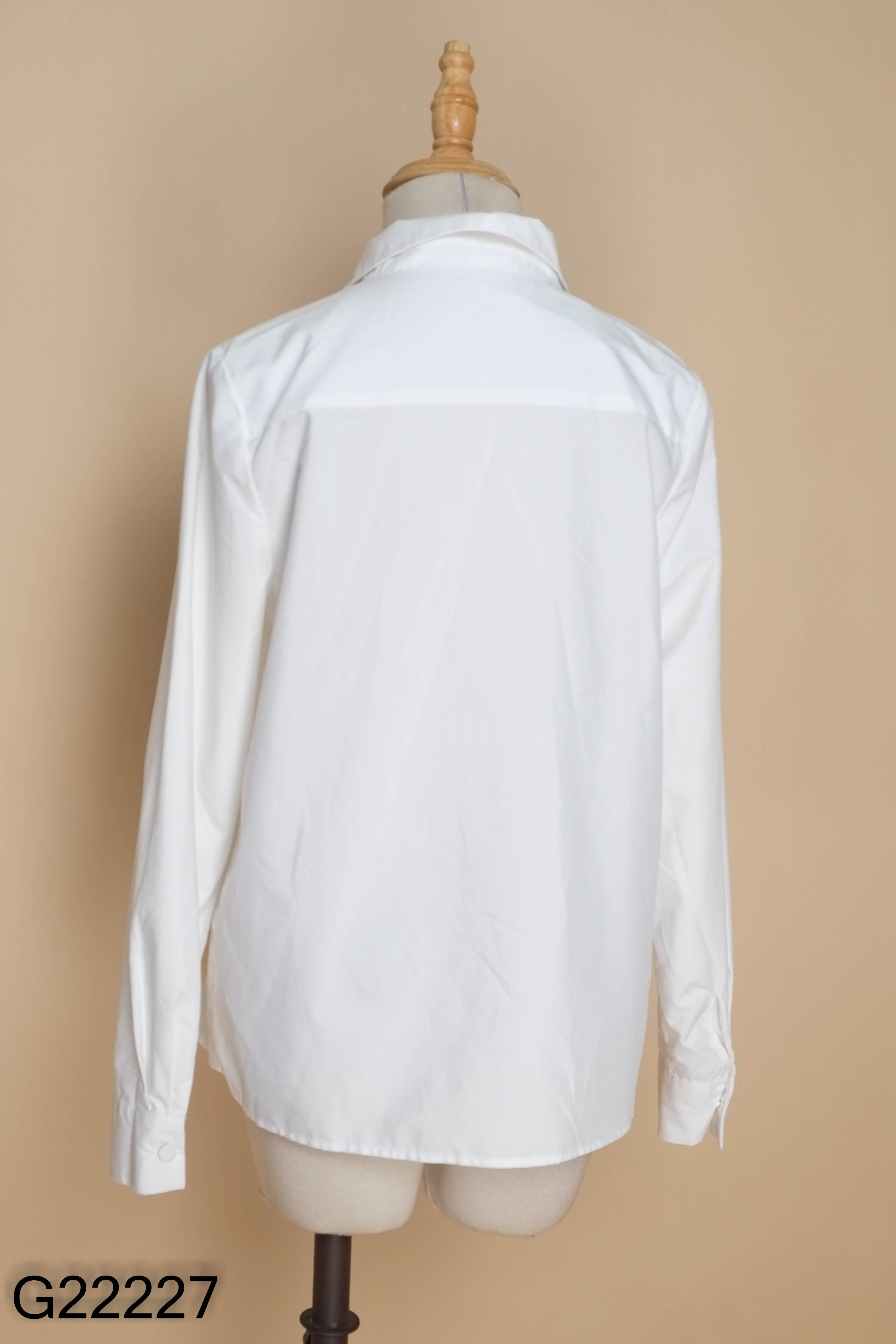 Áo HUONG BOUTIQUE sơ mi trắng