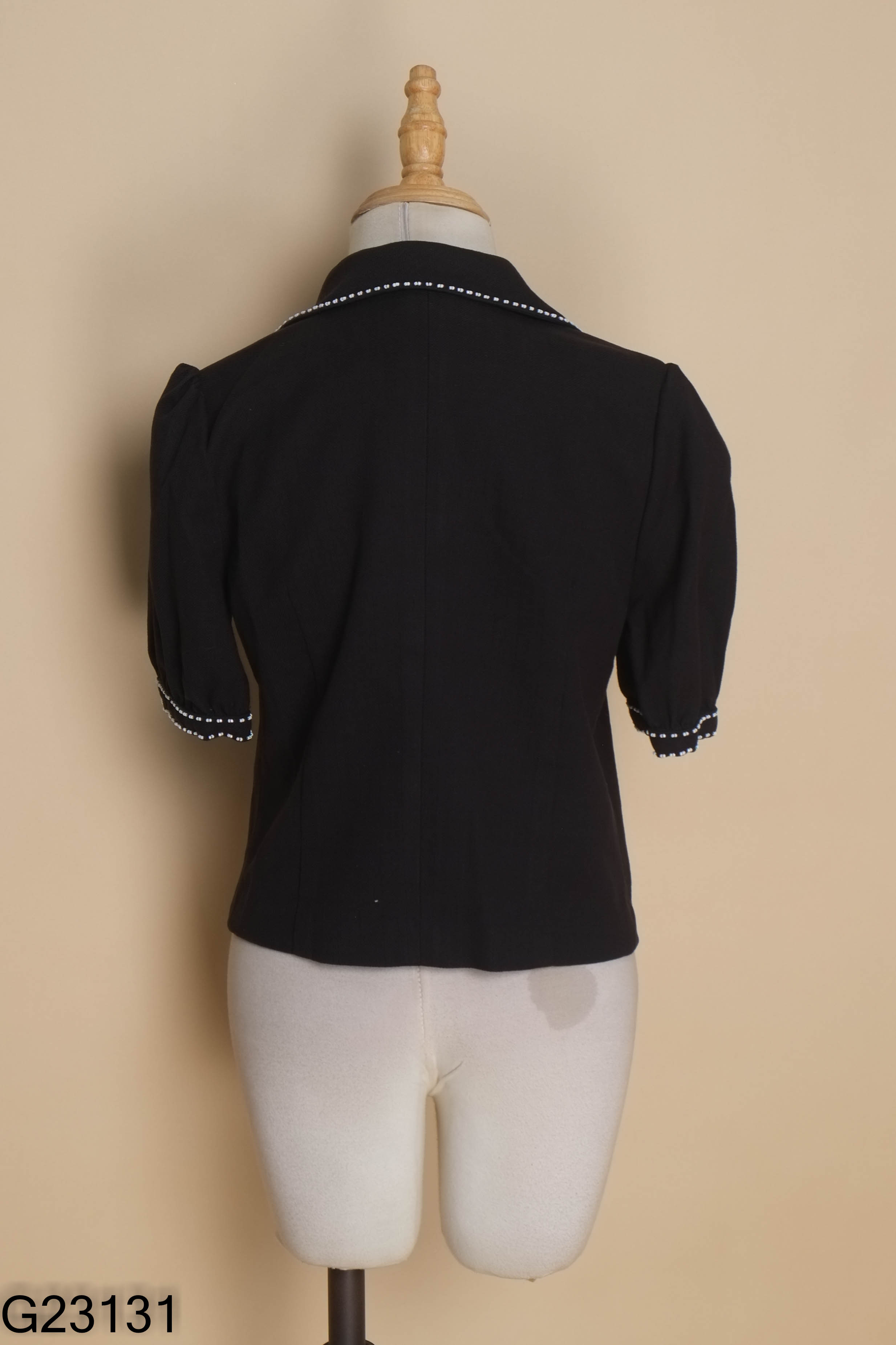 Áo HONG VIC đen cổ vest