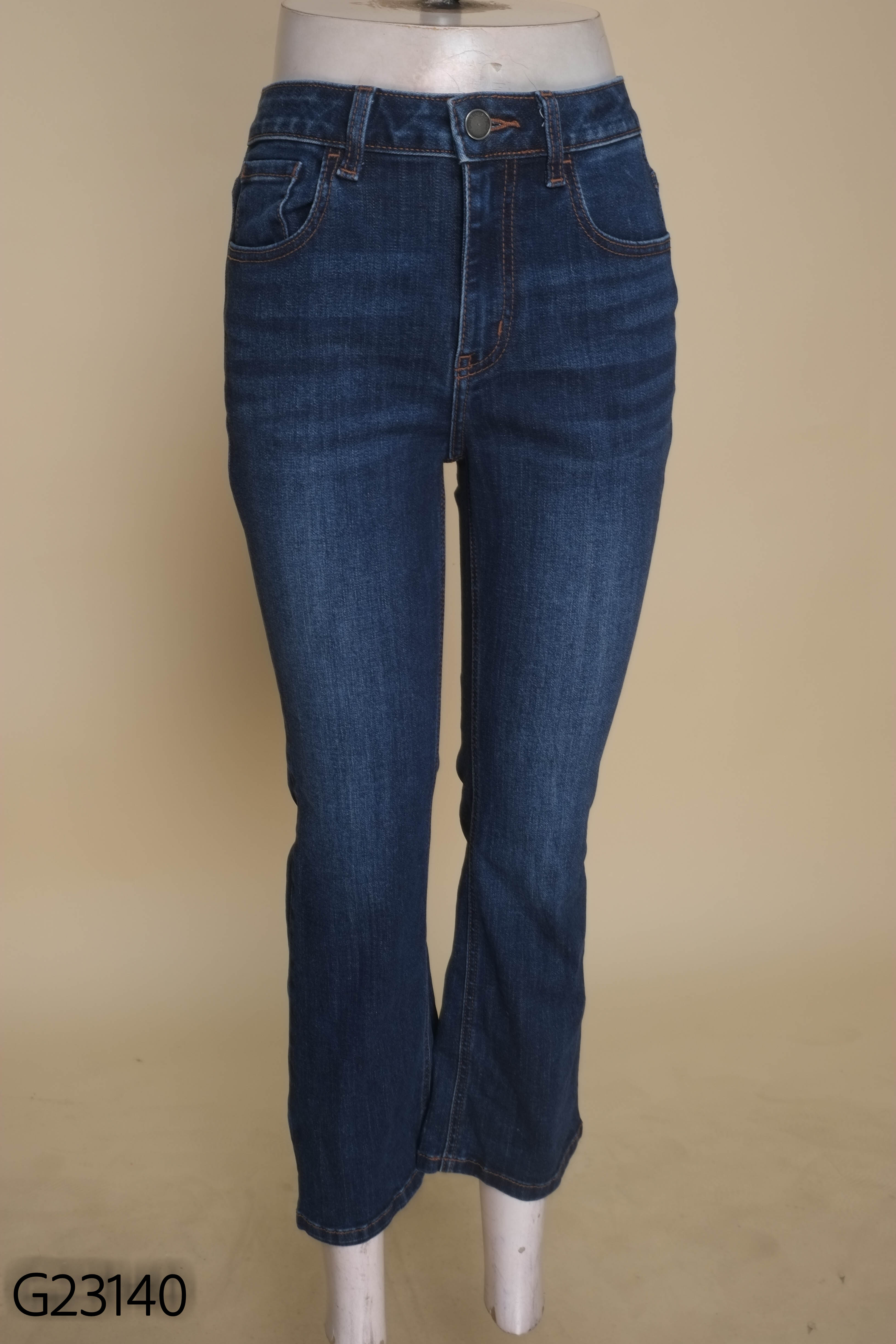 Quần jeans xanh YODY loe