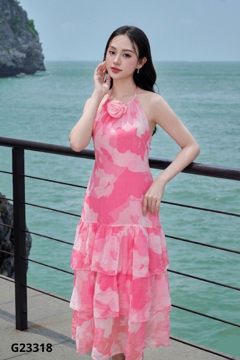 Váy yếm hồng họa tiết