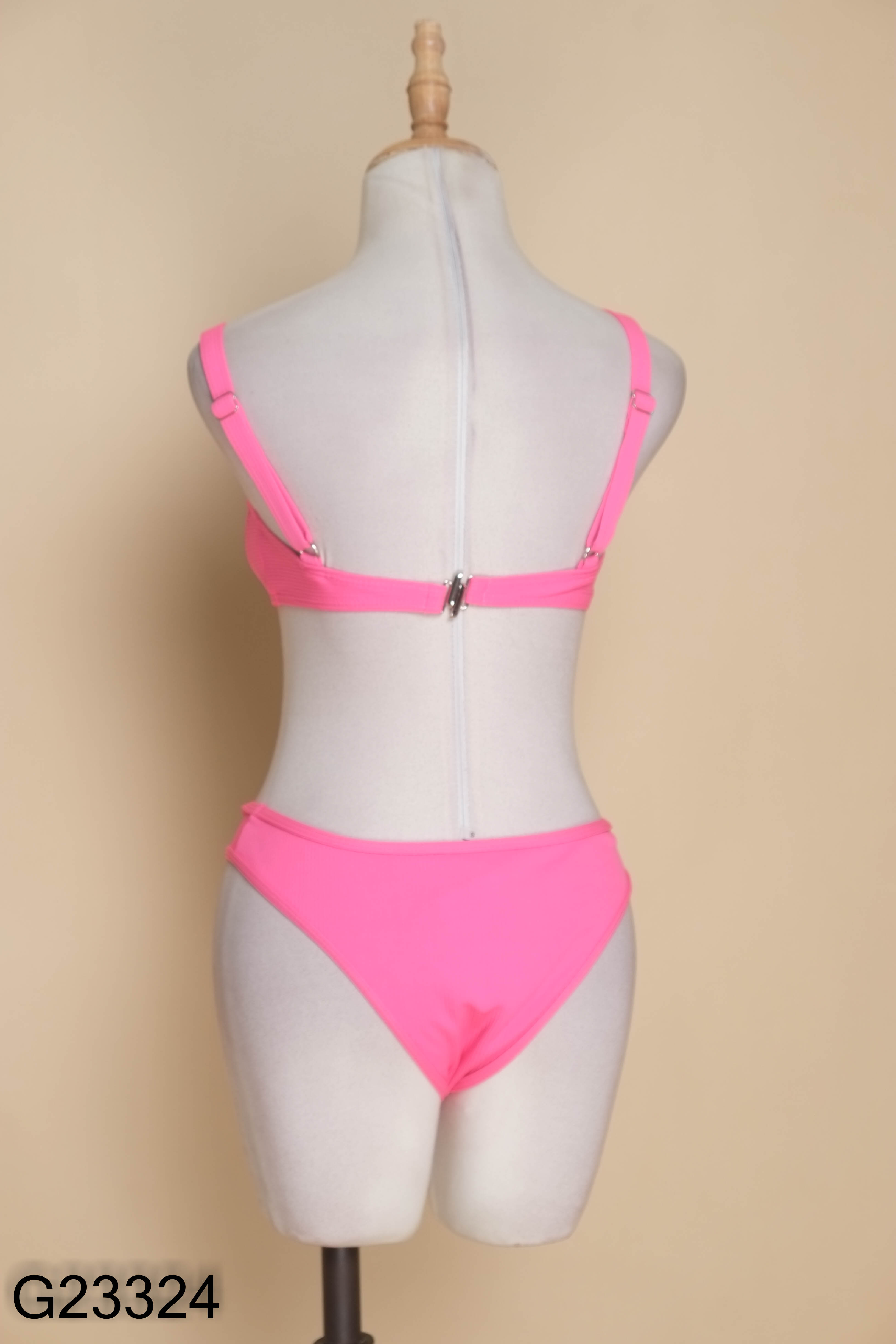 Set bikini hồng