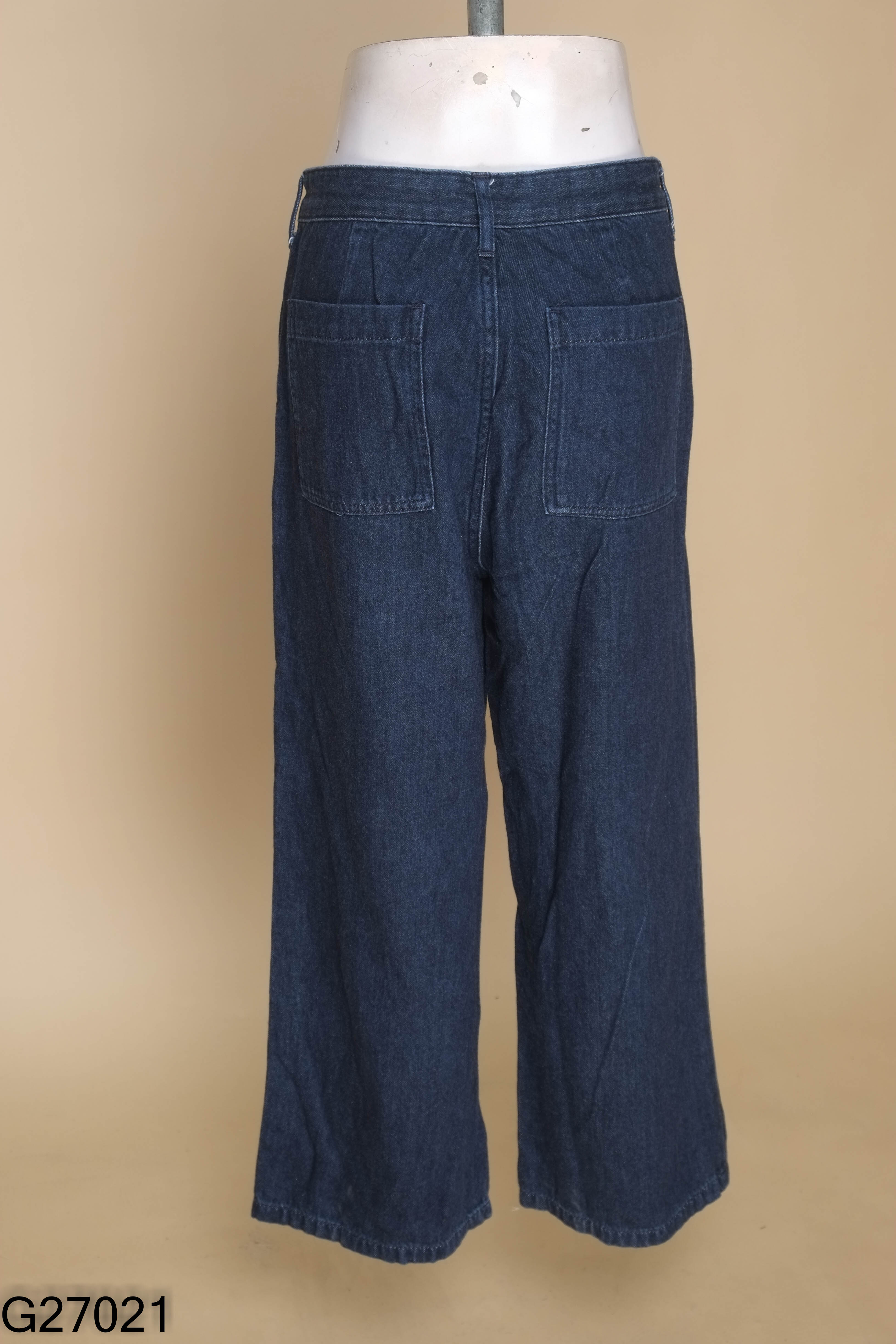 Quần jeans trơn xanh đậm