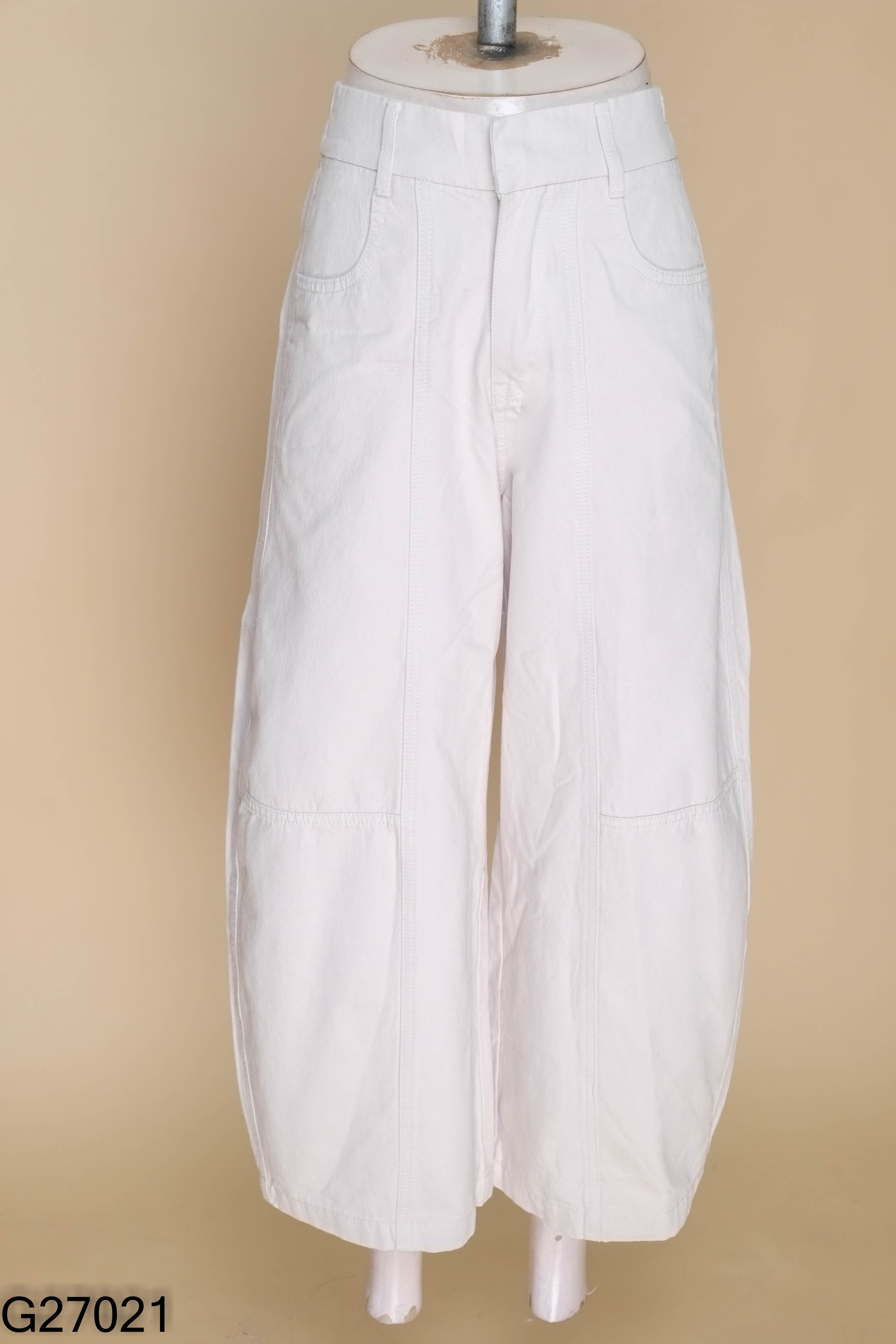 Quần kaki UNIQLO ghi be (xuất)