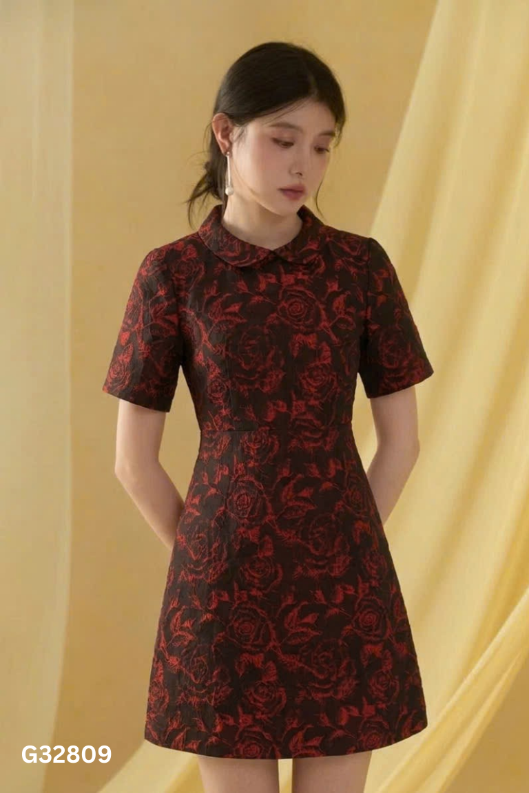 Váy 7AM đen họa tiết đỏ cổ tàu