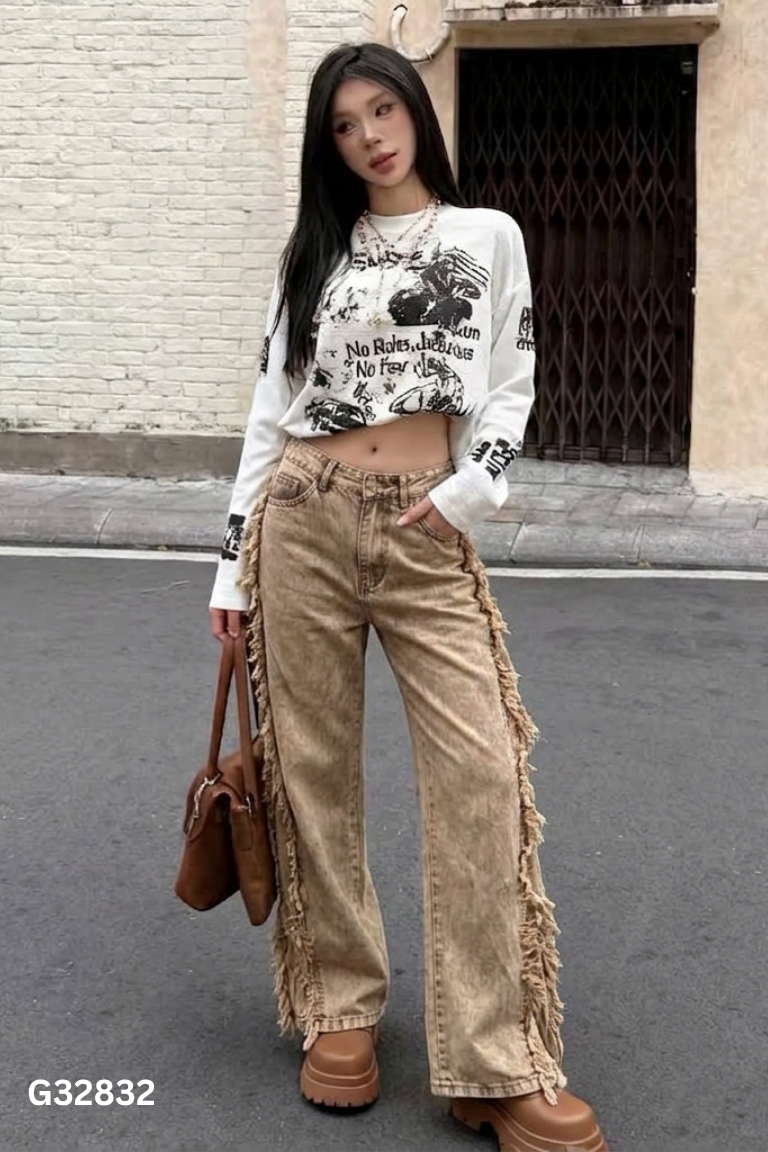 Quần jean nâu xám rộng họa tiết rua