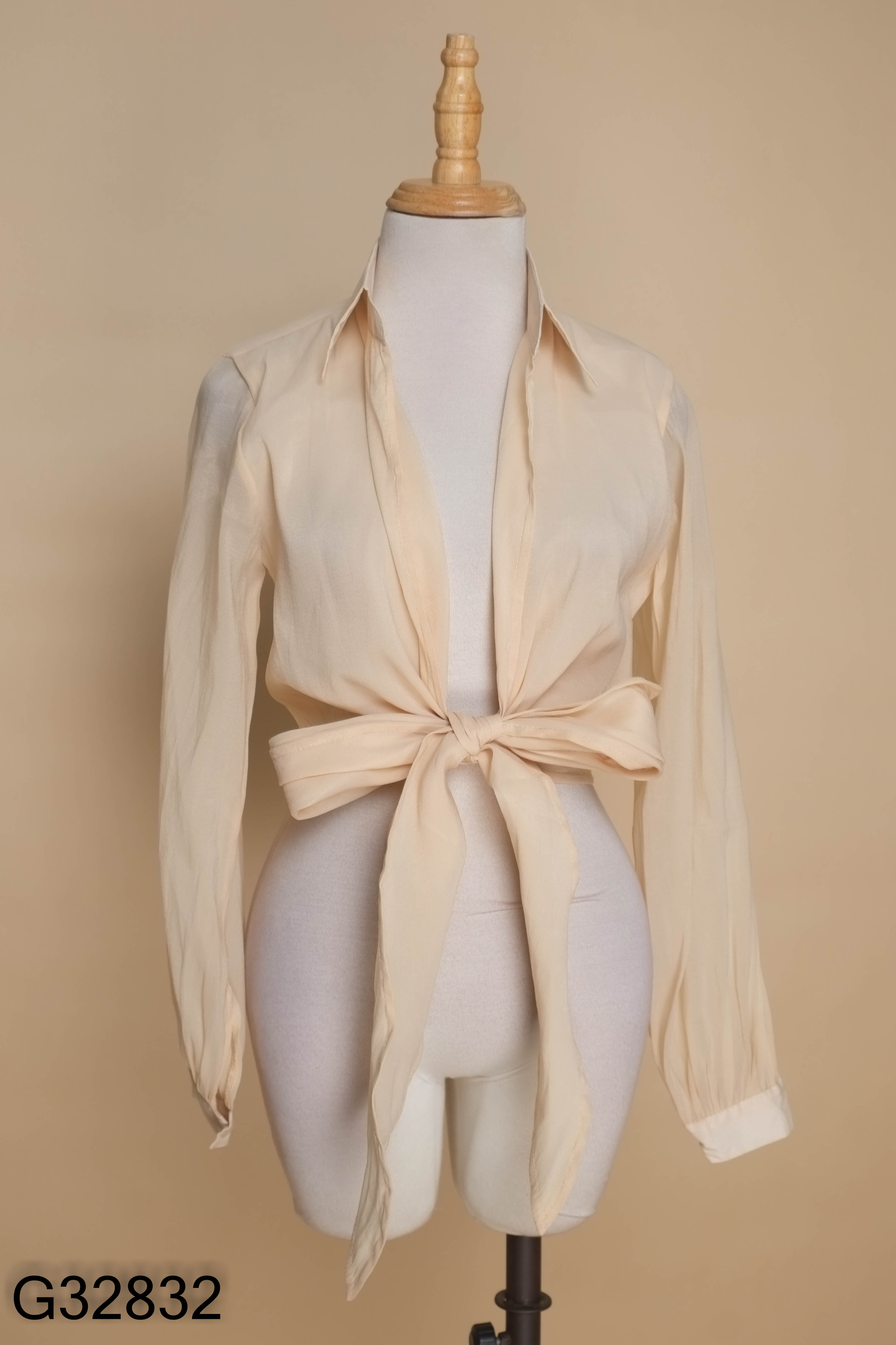 Áo sơ mi voan be CHI DAO BOUTIQUE buộc eo