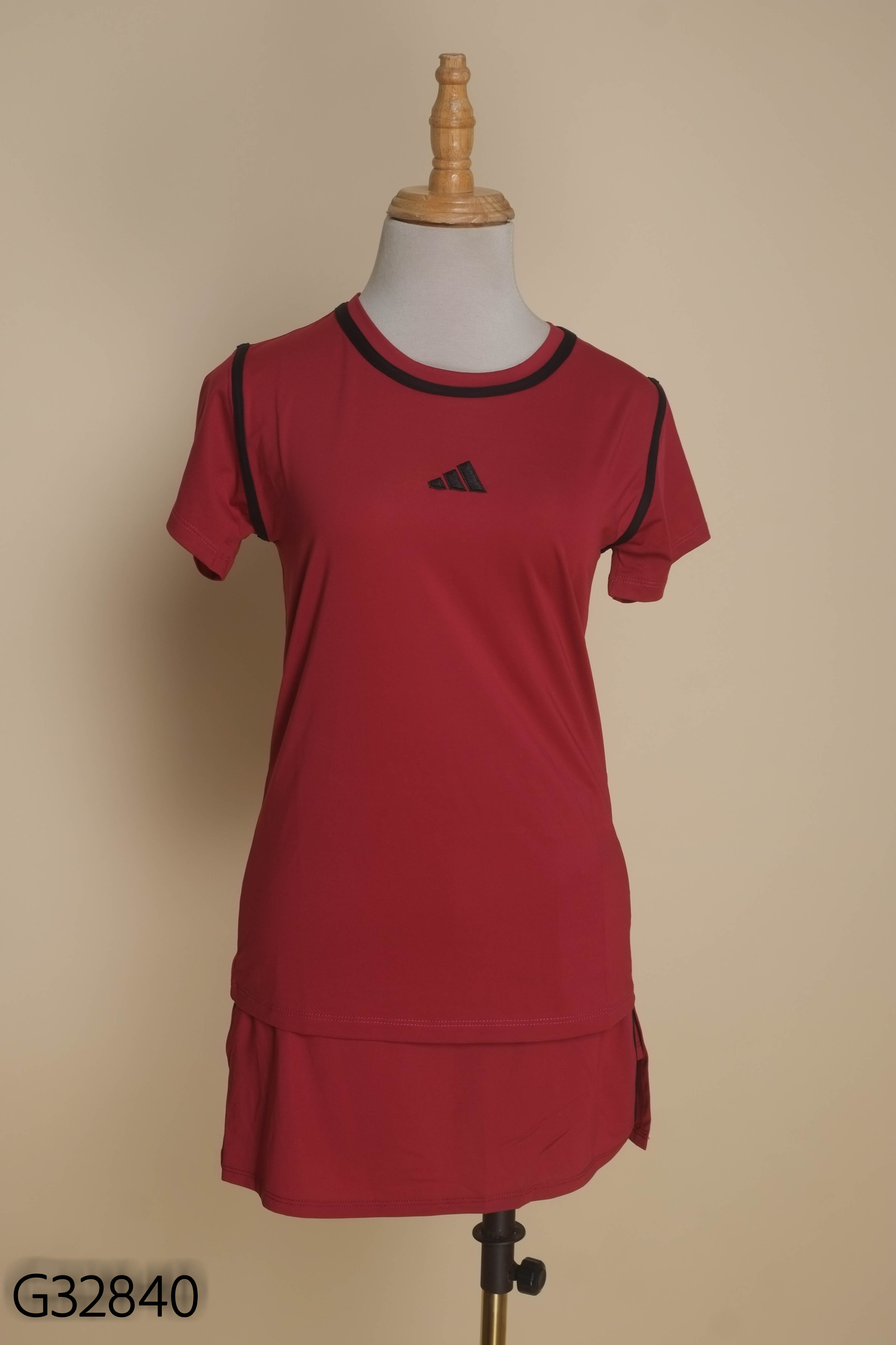 NEWTAG ADIDAS set tập đỏ+váy
