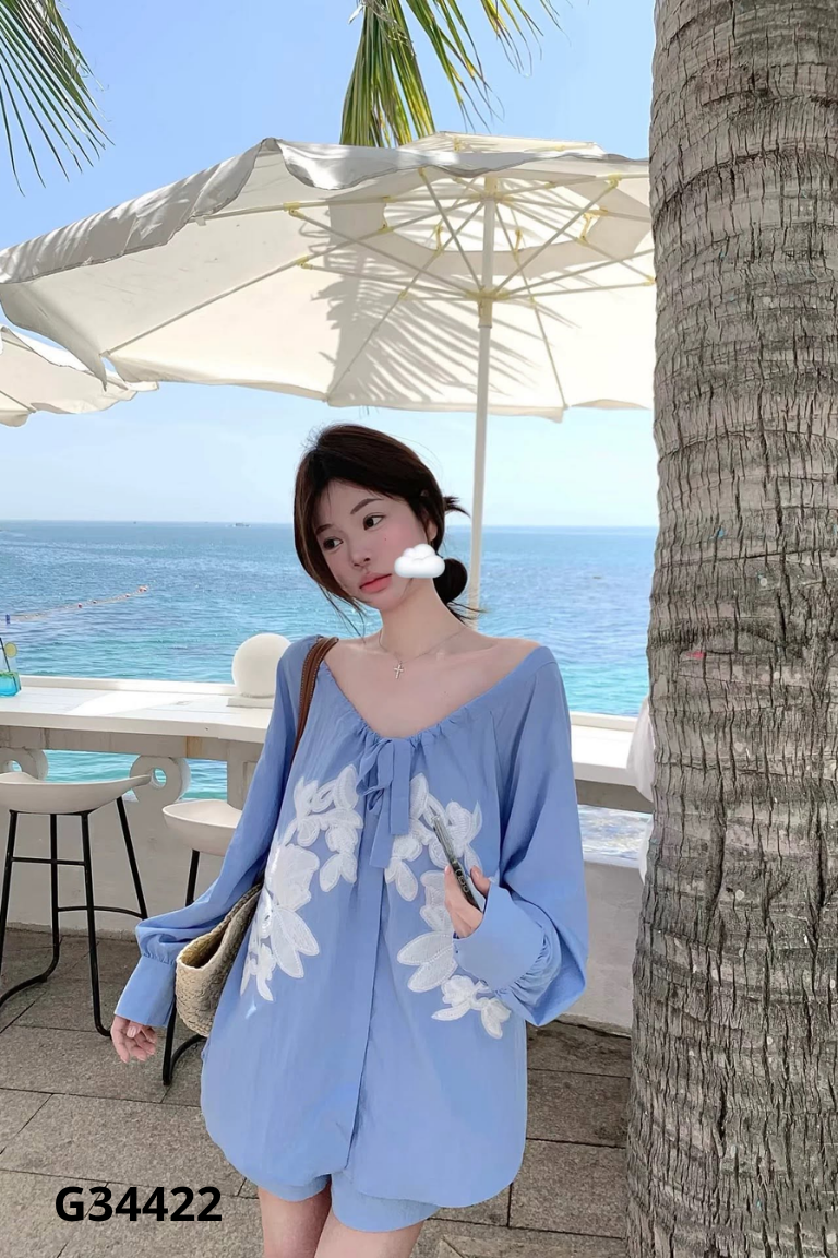 NEWTAG Set Áo xanh hoa trắng + quần shorts
