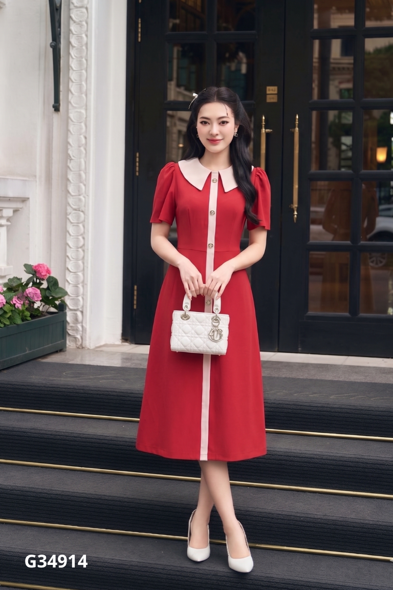 Váy đỏ phối cổ be