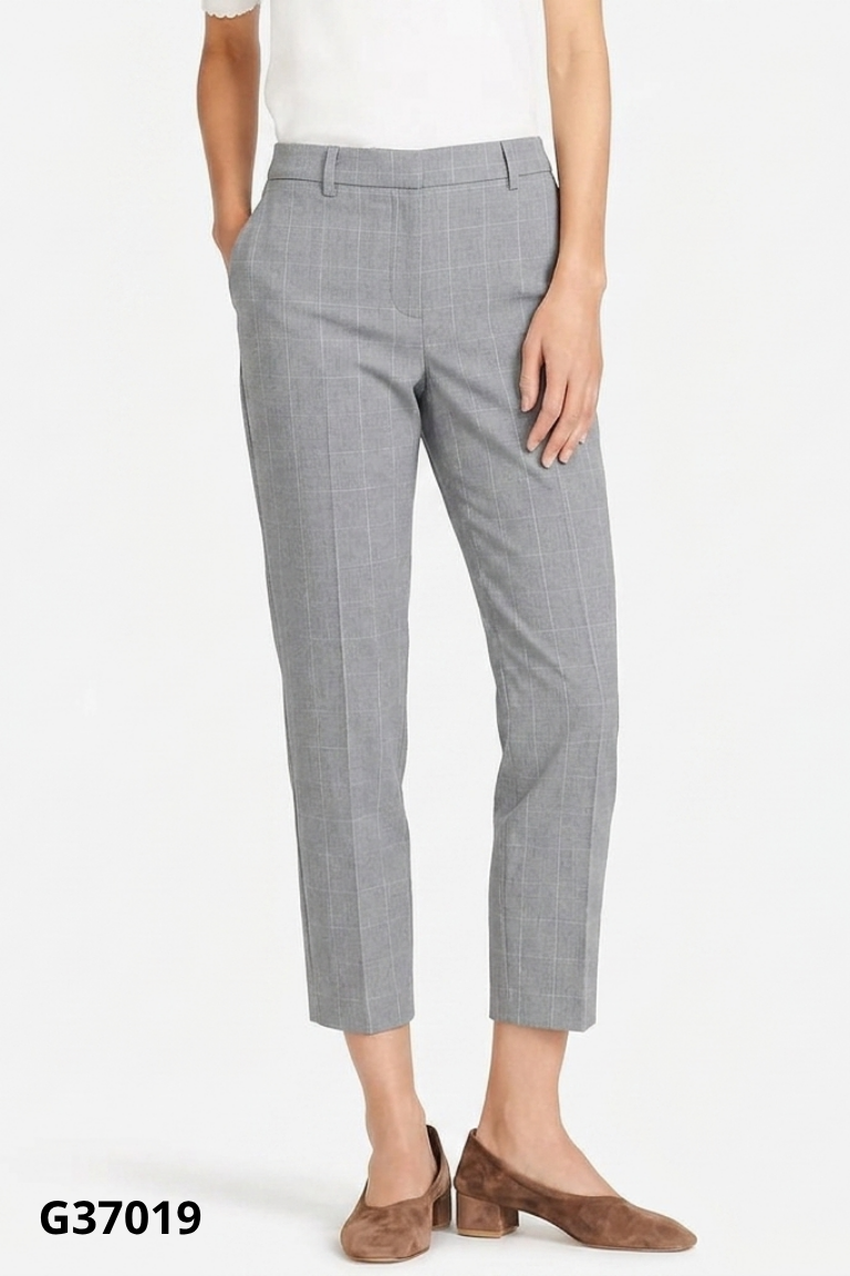 Quần UNIQLO xám kẻ