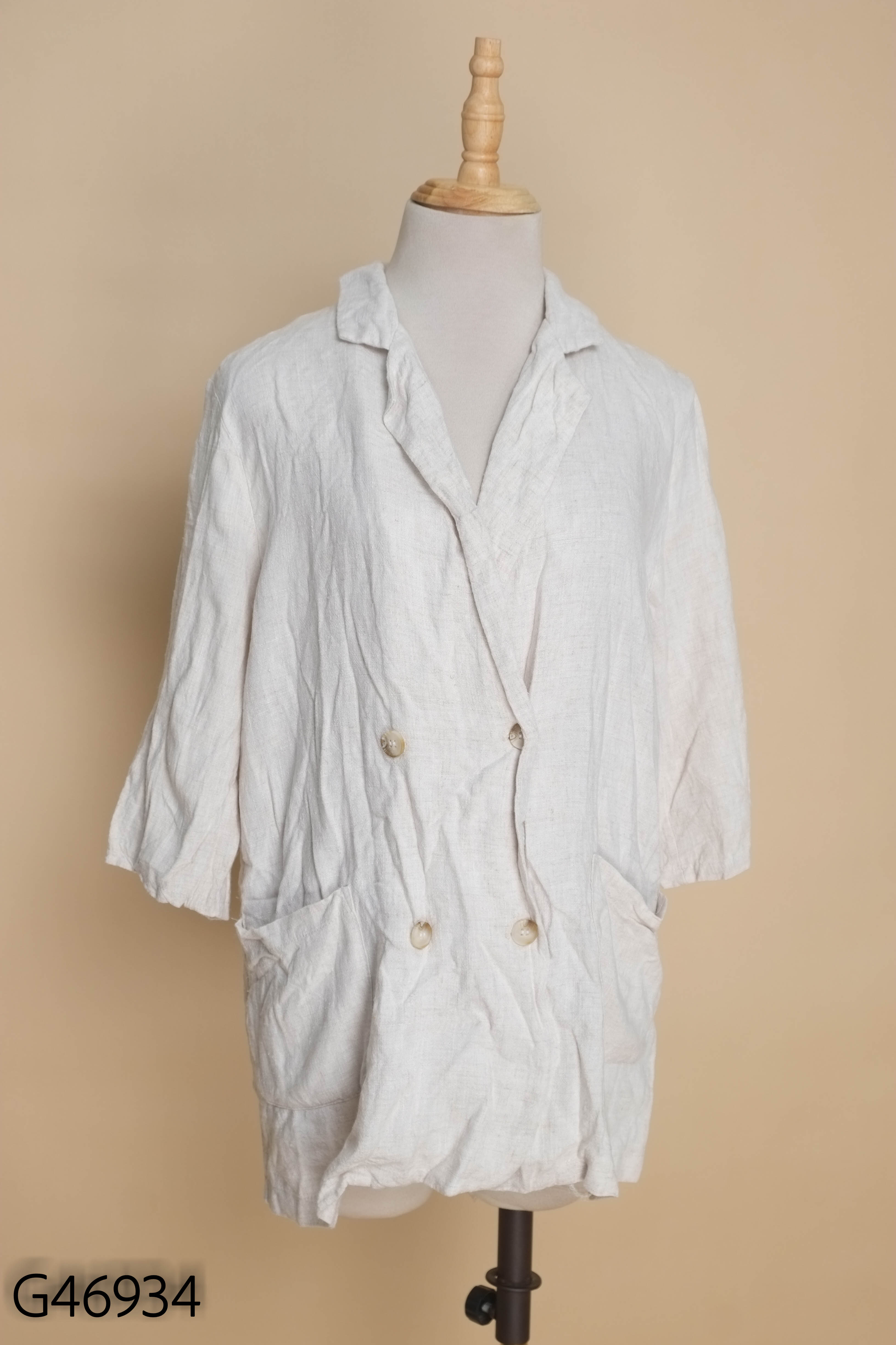Áo be D.X STU cổ vest tay lưng