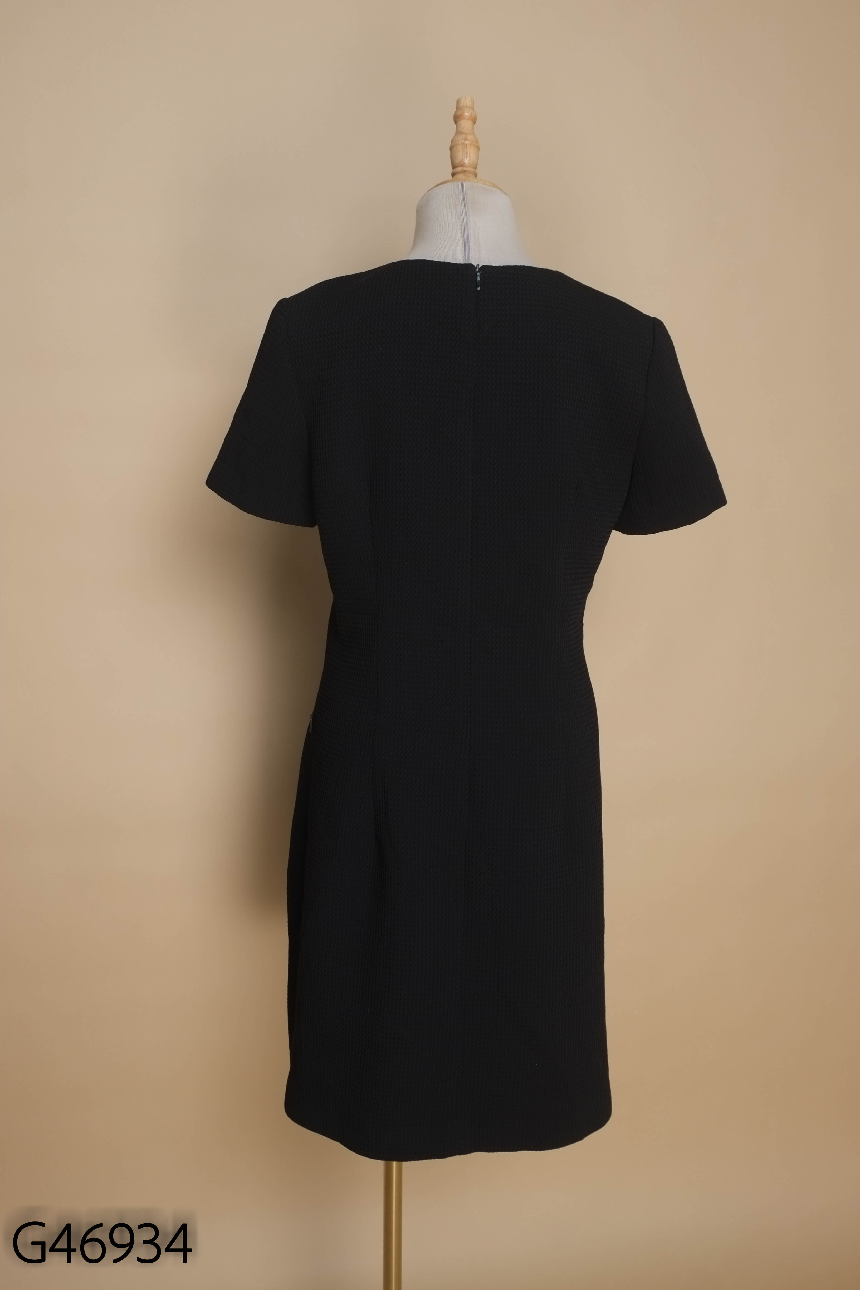Váy đen khuy IVY MODA