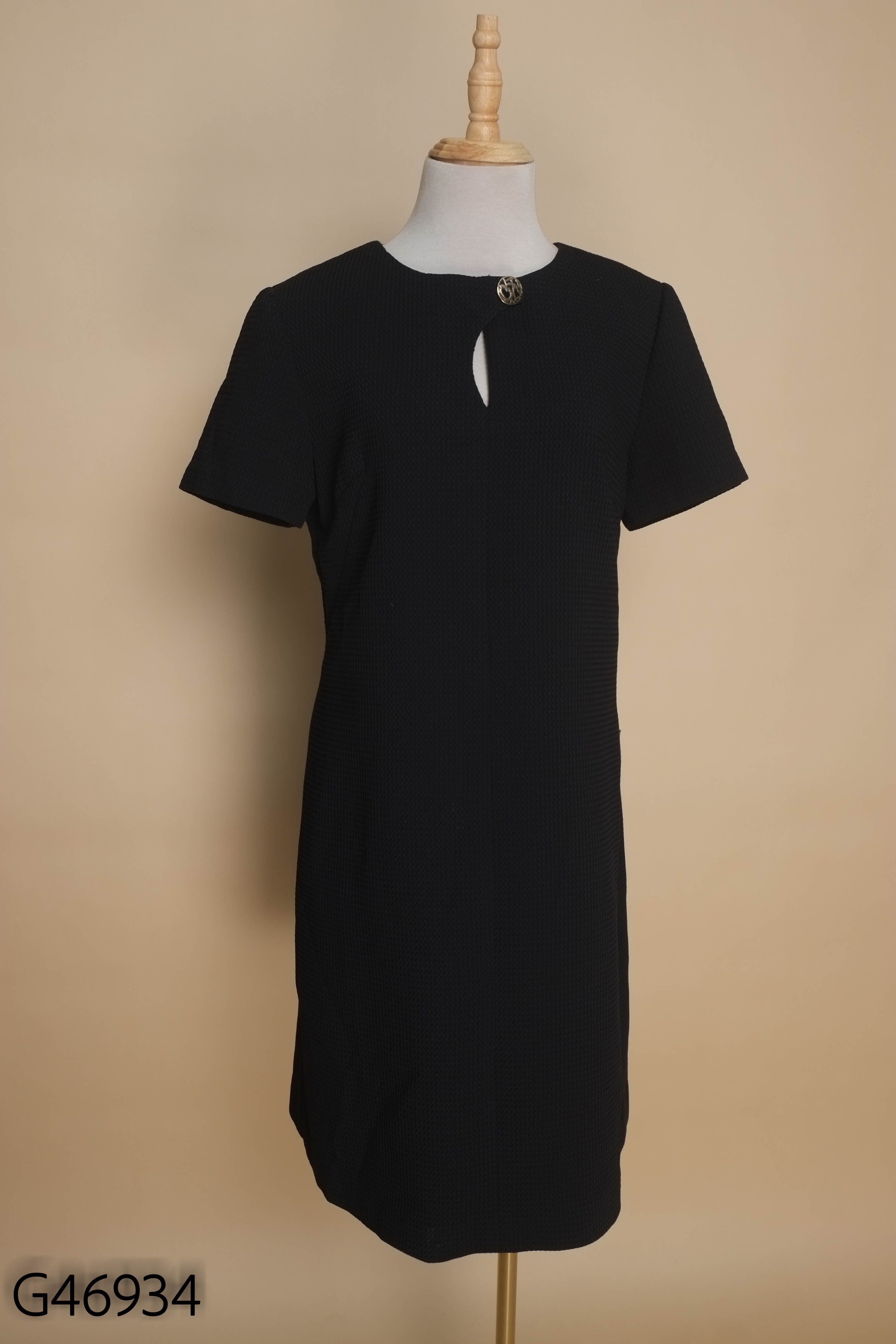 Váy đen khuy IVY MODA