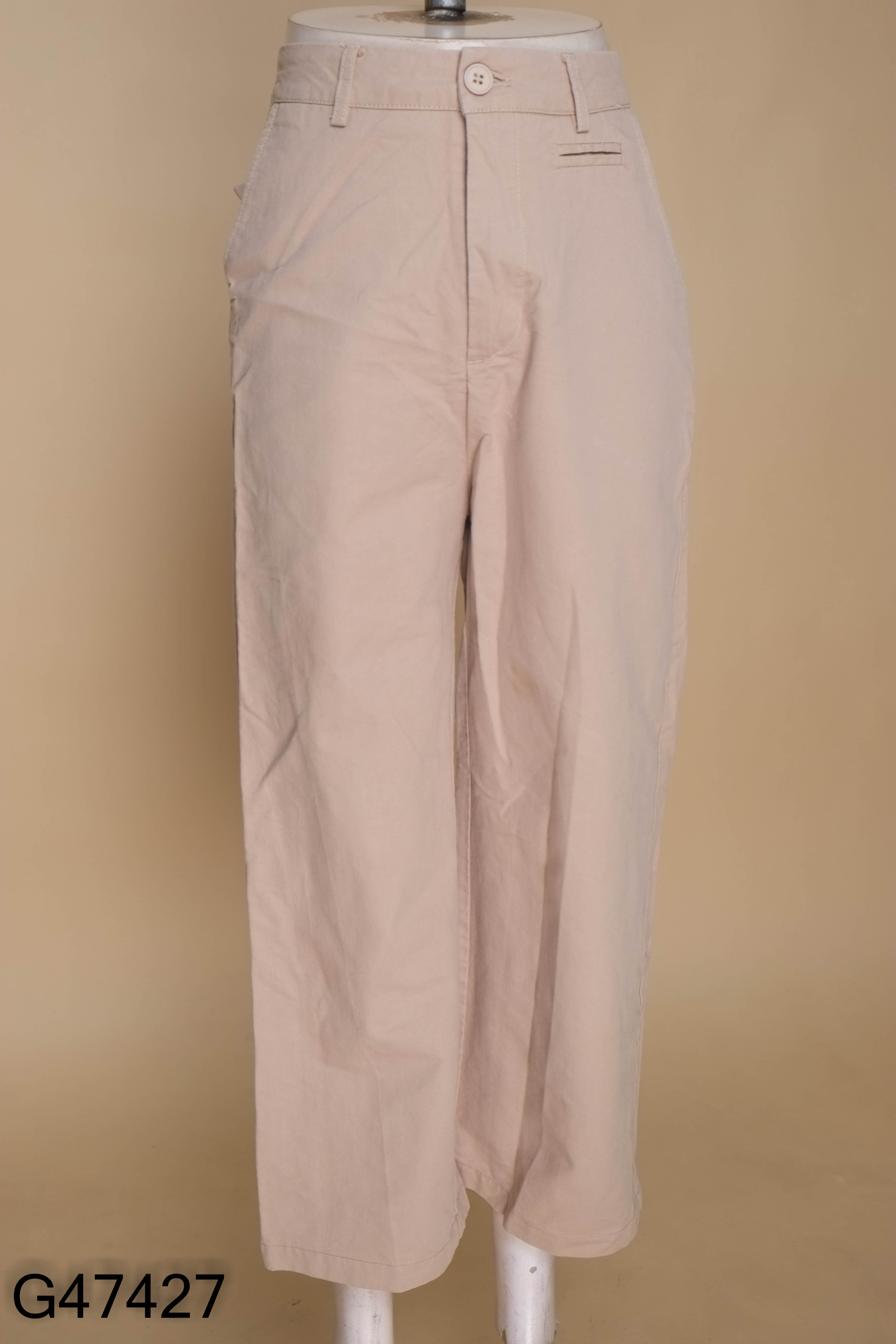 Quần kaki nâu suông