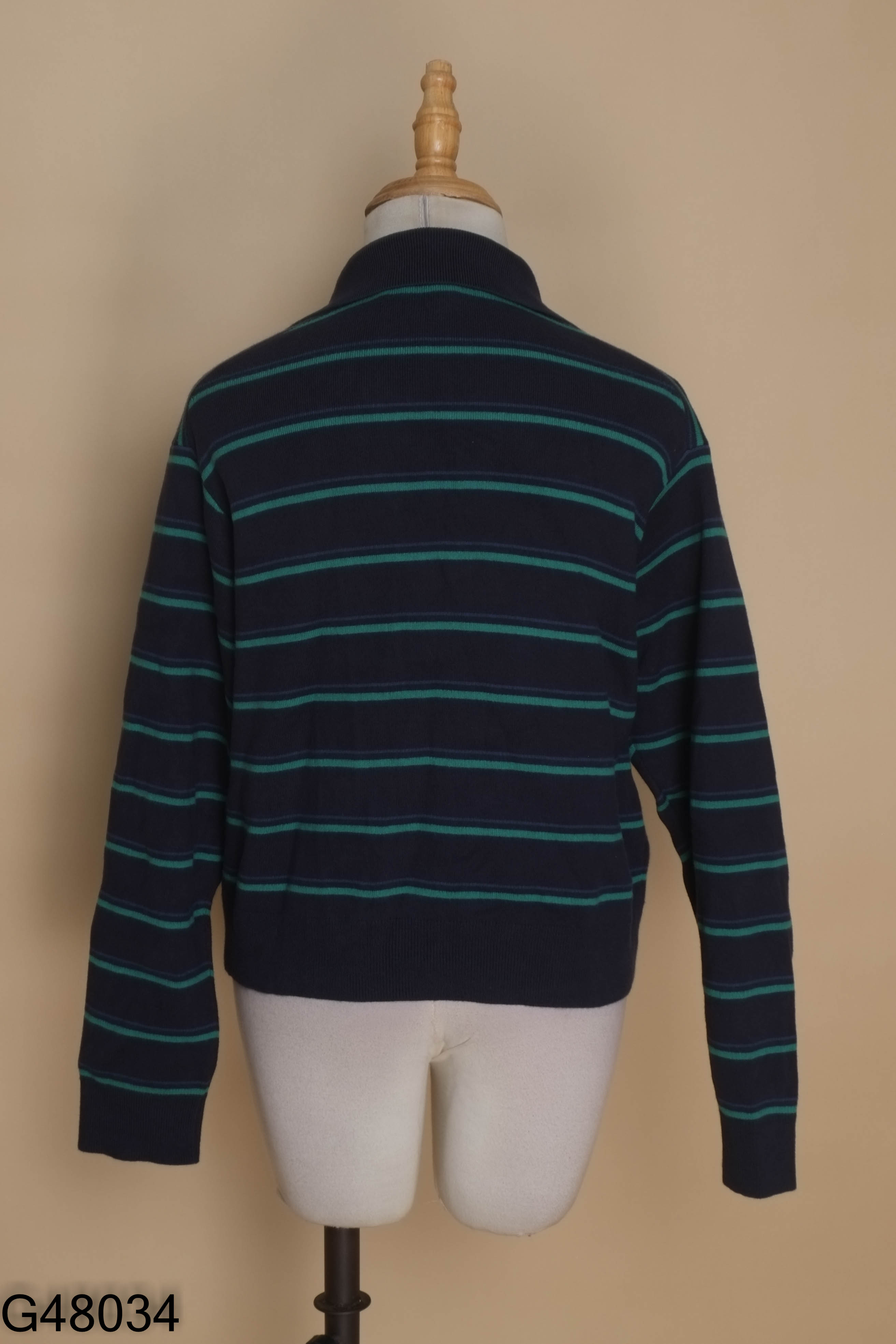 Áo len UNIQLO xanh kẻ