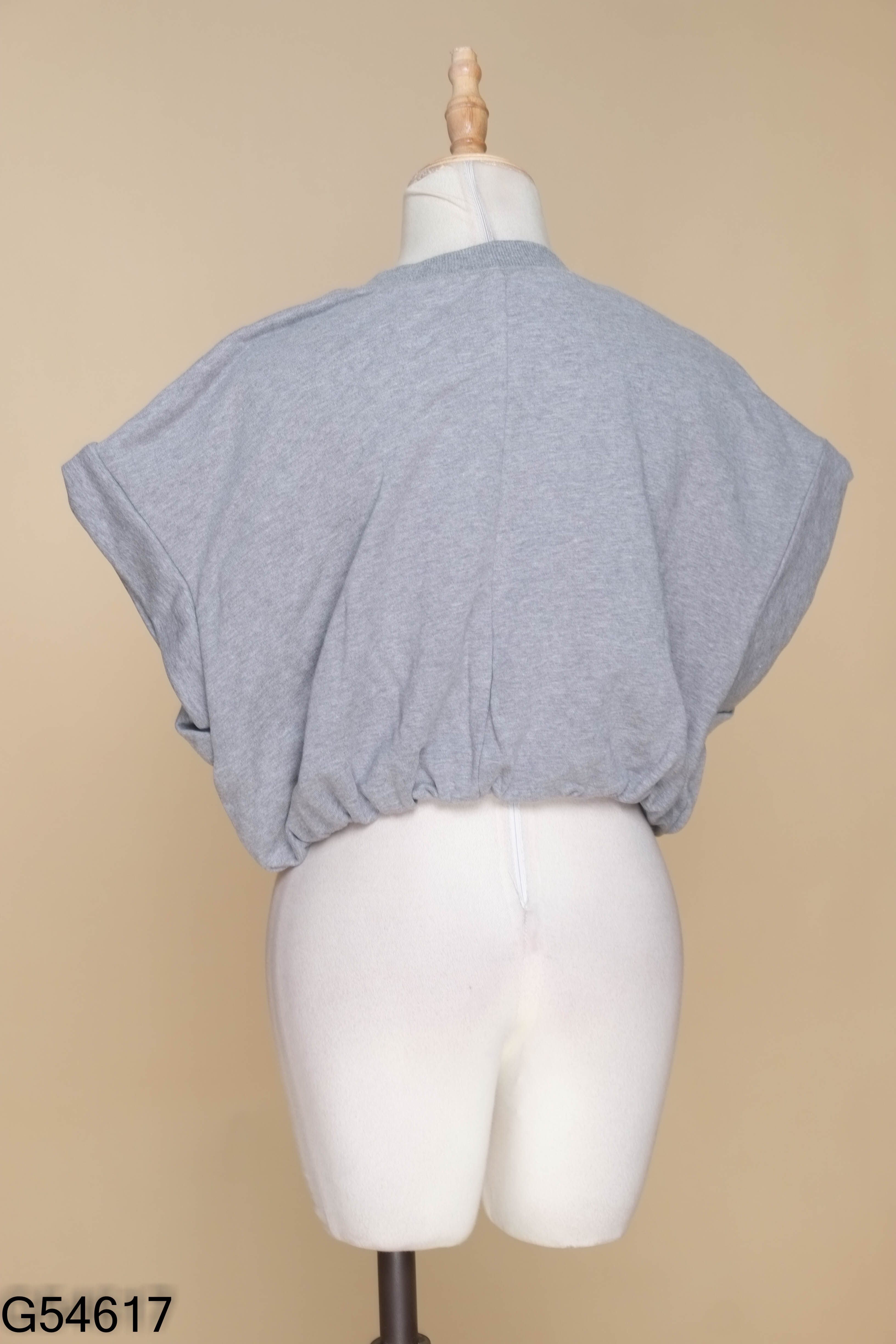 Áo nỉ xám in hình