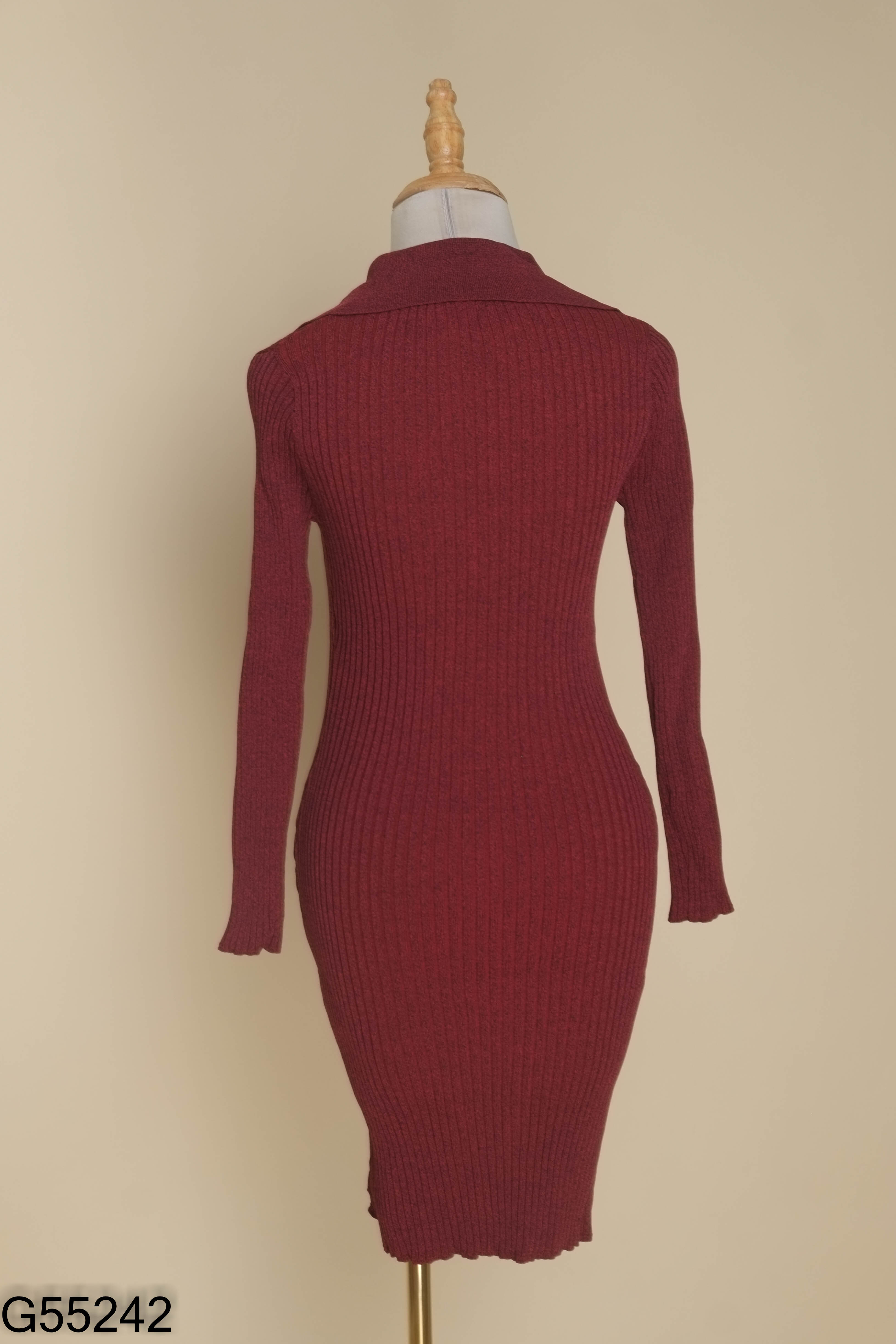 Váy đỏ ôm body khóa kéo