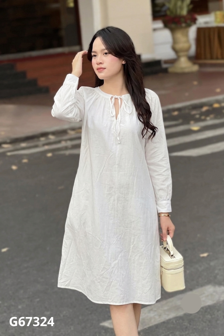 Váy linen trắng suông