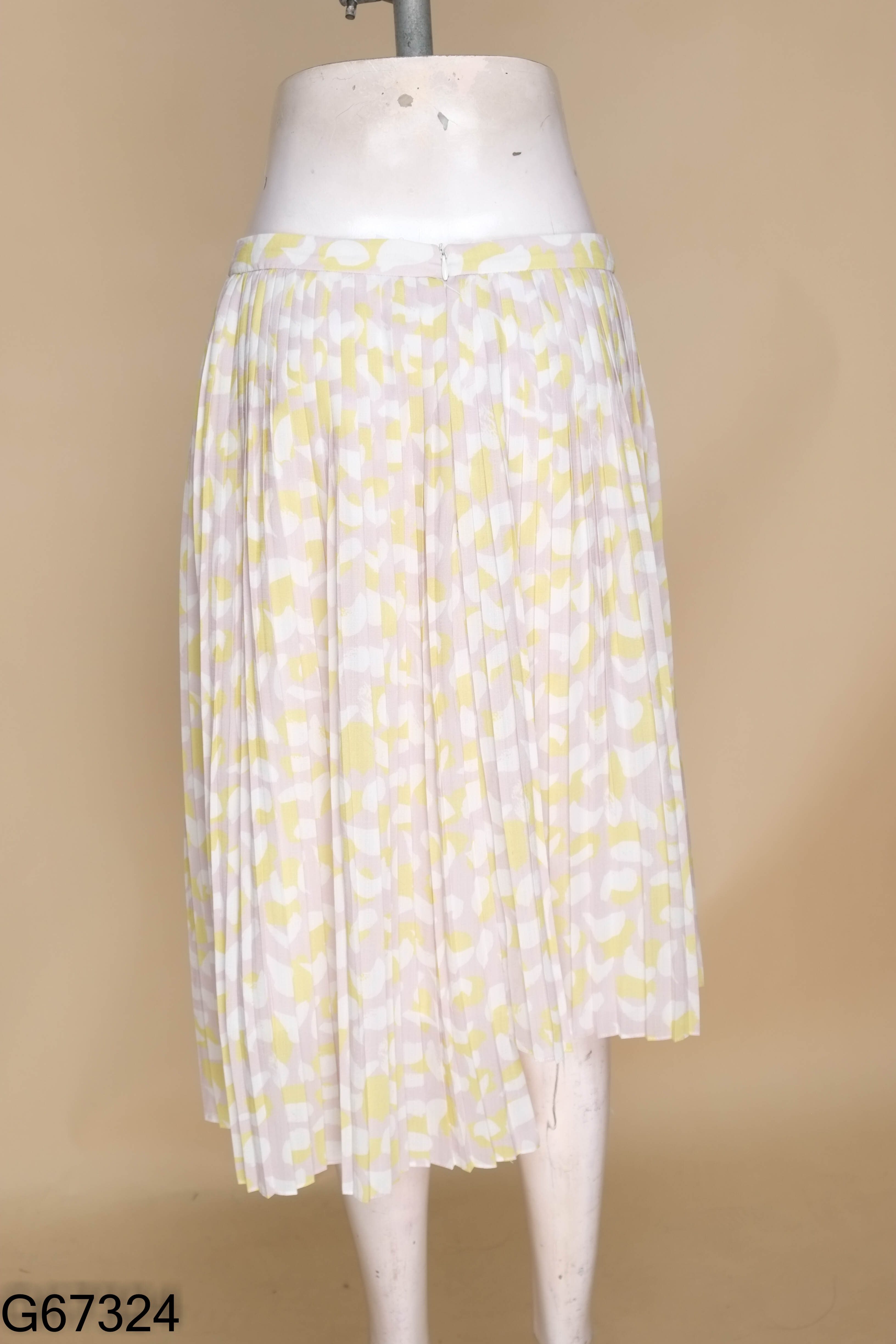 Chân váy ELLEx IVY MODA hồng họa tiết