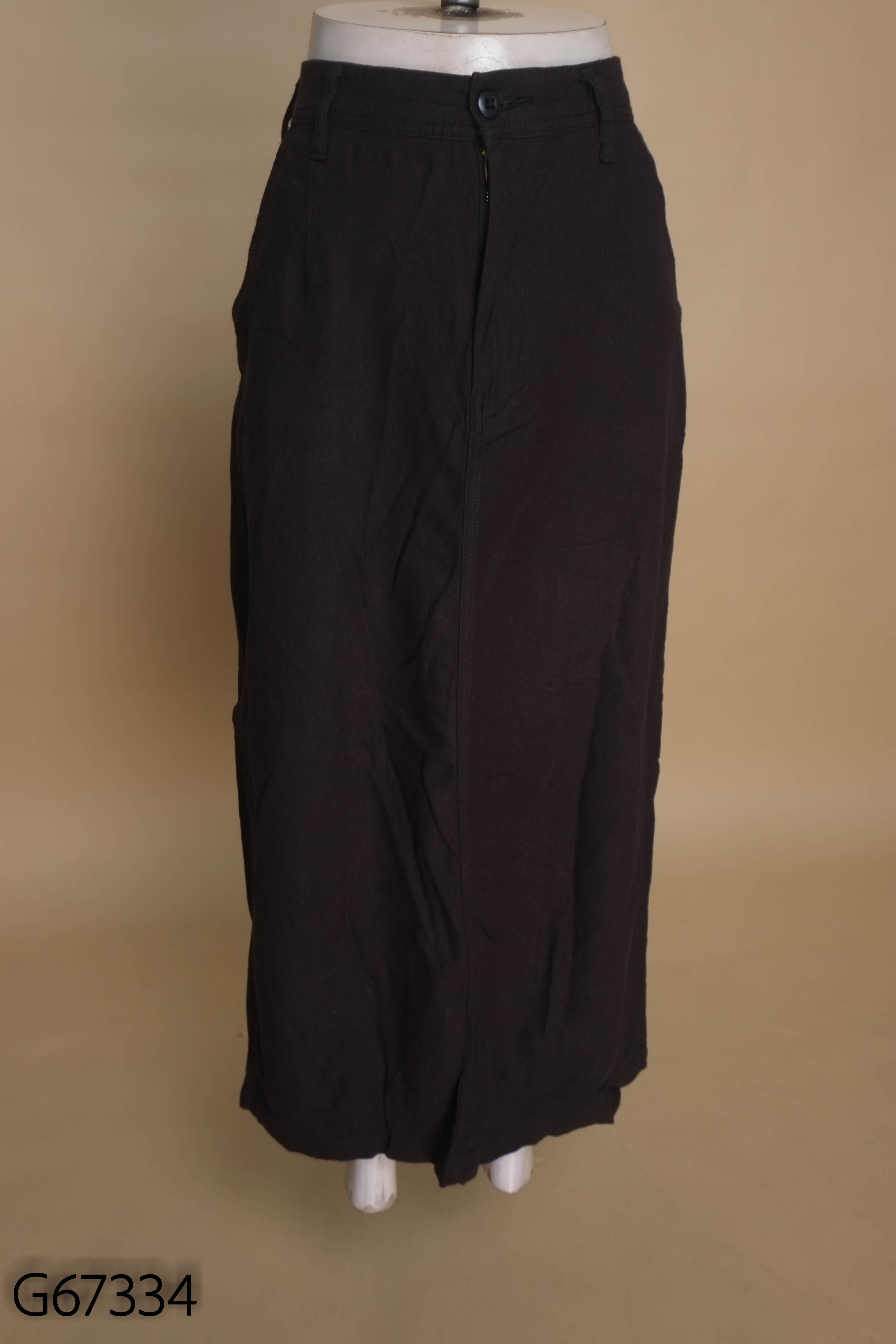 Chân váy đen CRAFT