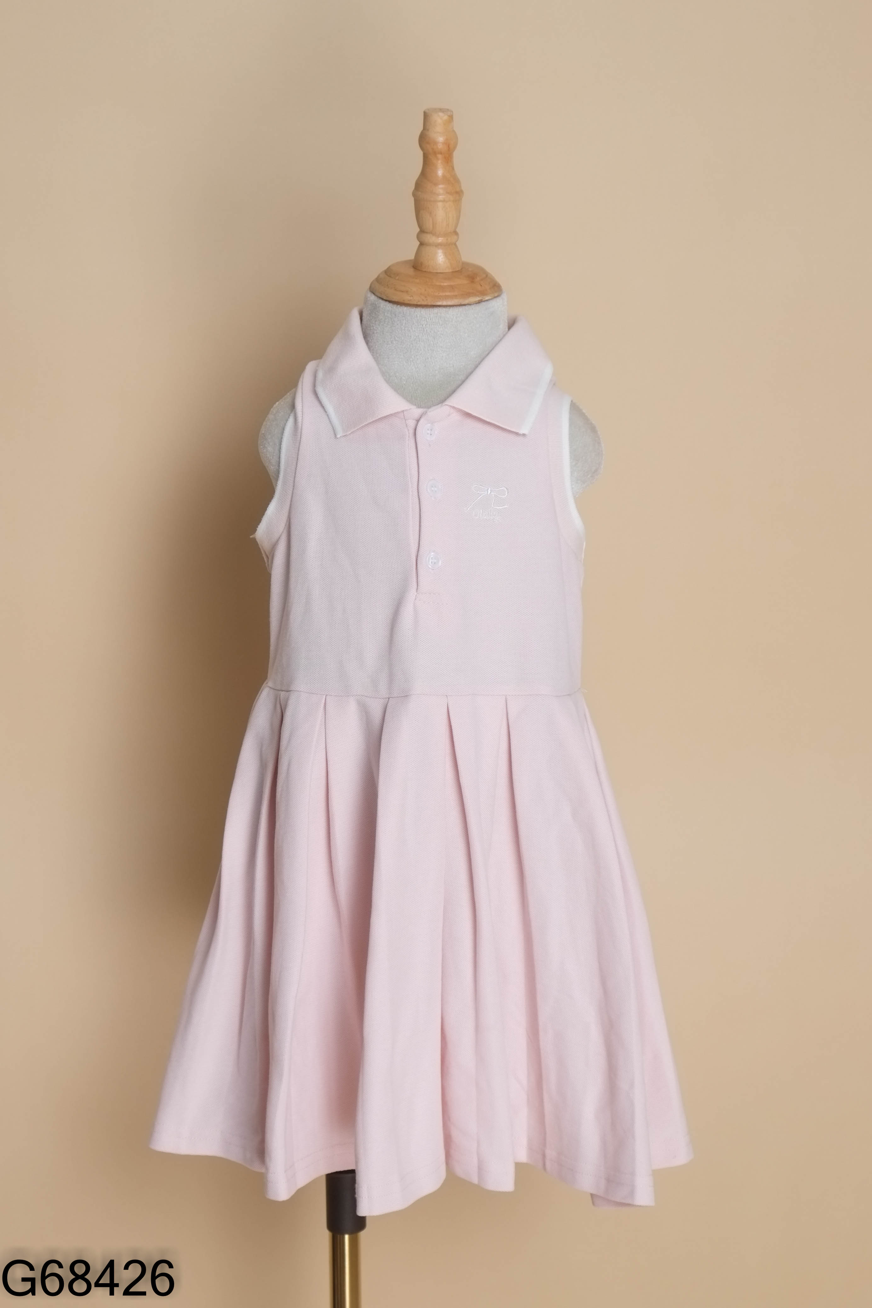 Váy hồng cổ polo viền trắng