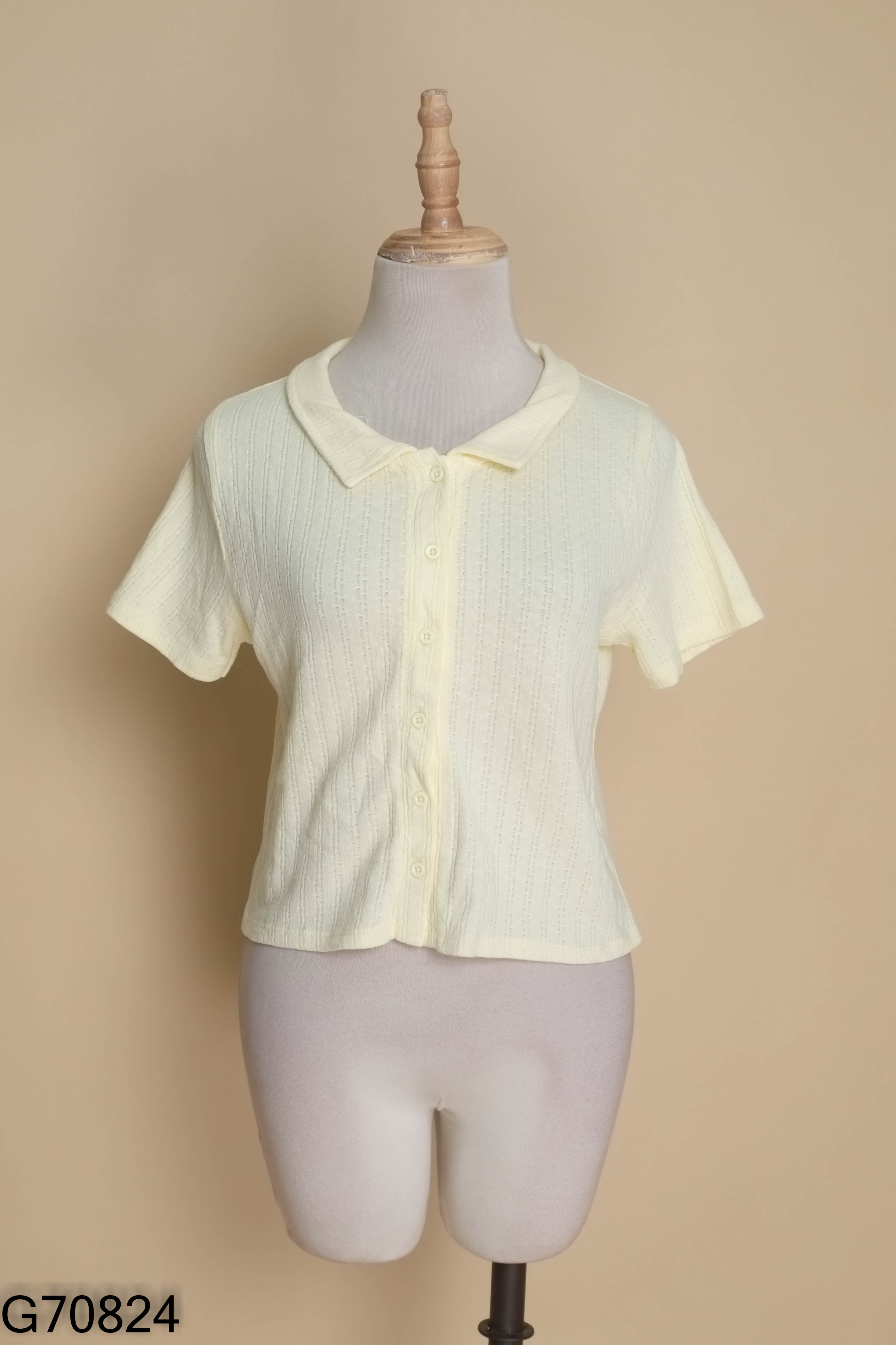 Áo COTTON ON vàng nhạt