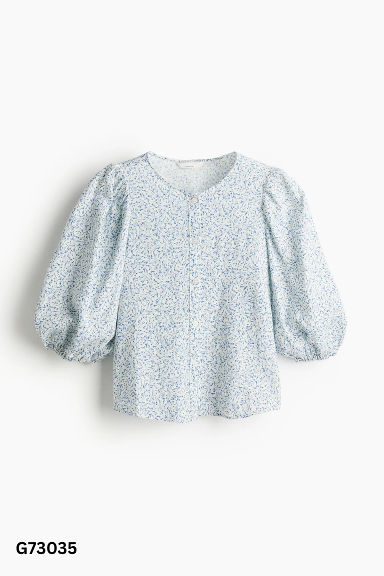 Áo trắng H&M họa tiết xanh phối cúc