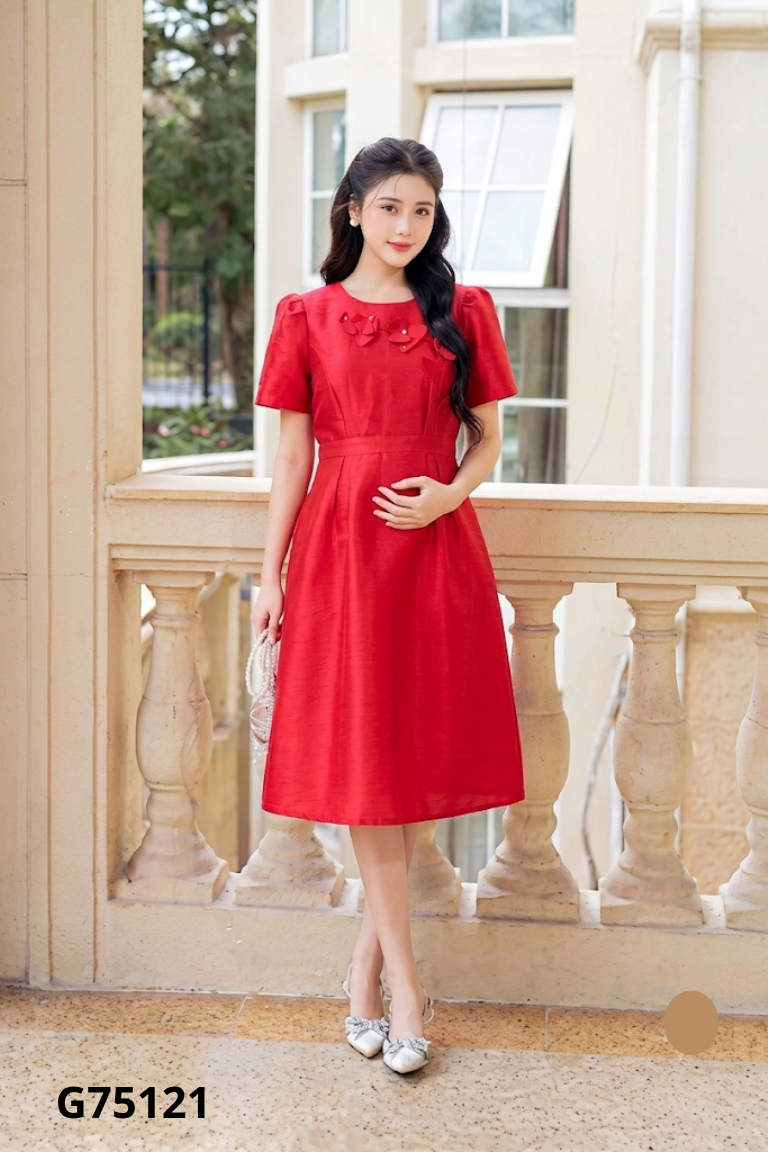 Váy ROSAMIA đỏ đính hoa