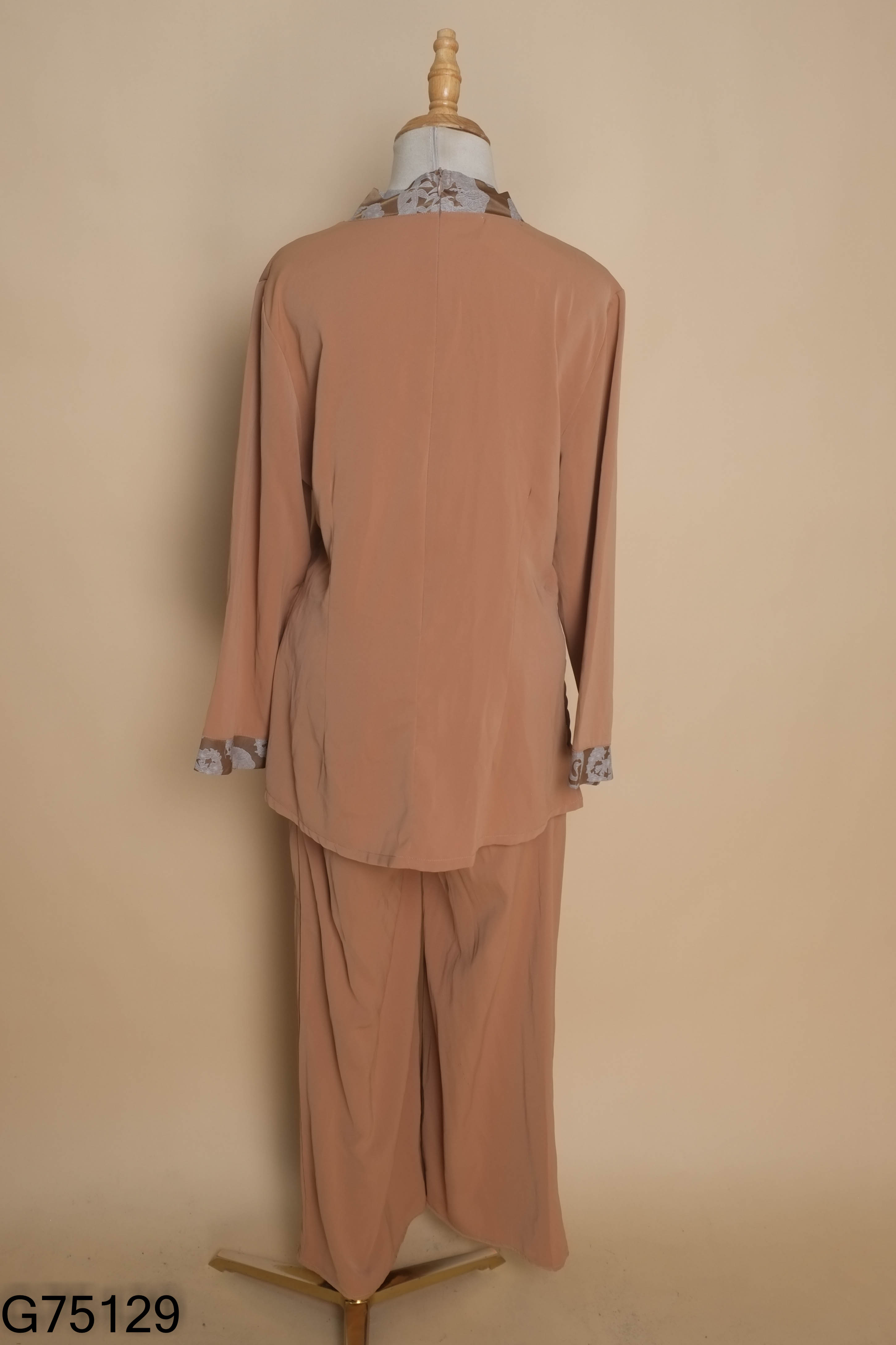 SET đồ lam nâu thêu chữ+ quần
