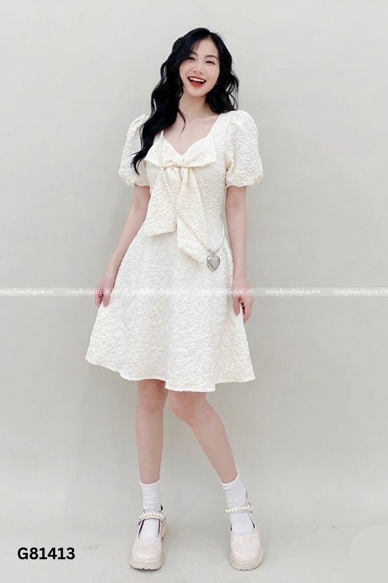 Váy be tay phồng phối nơ