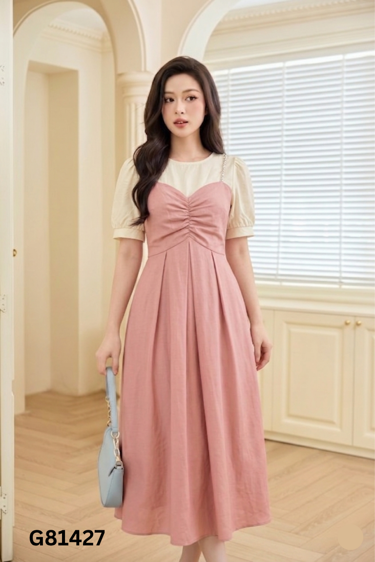 Váy hồng phối be