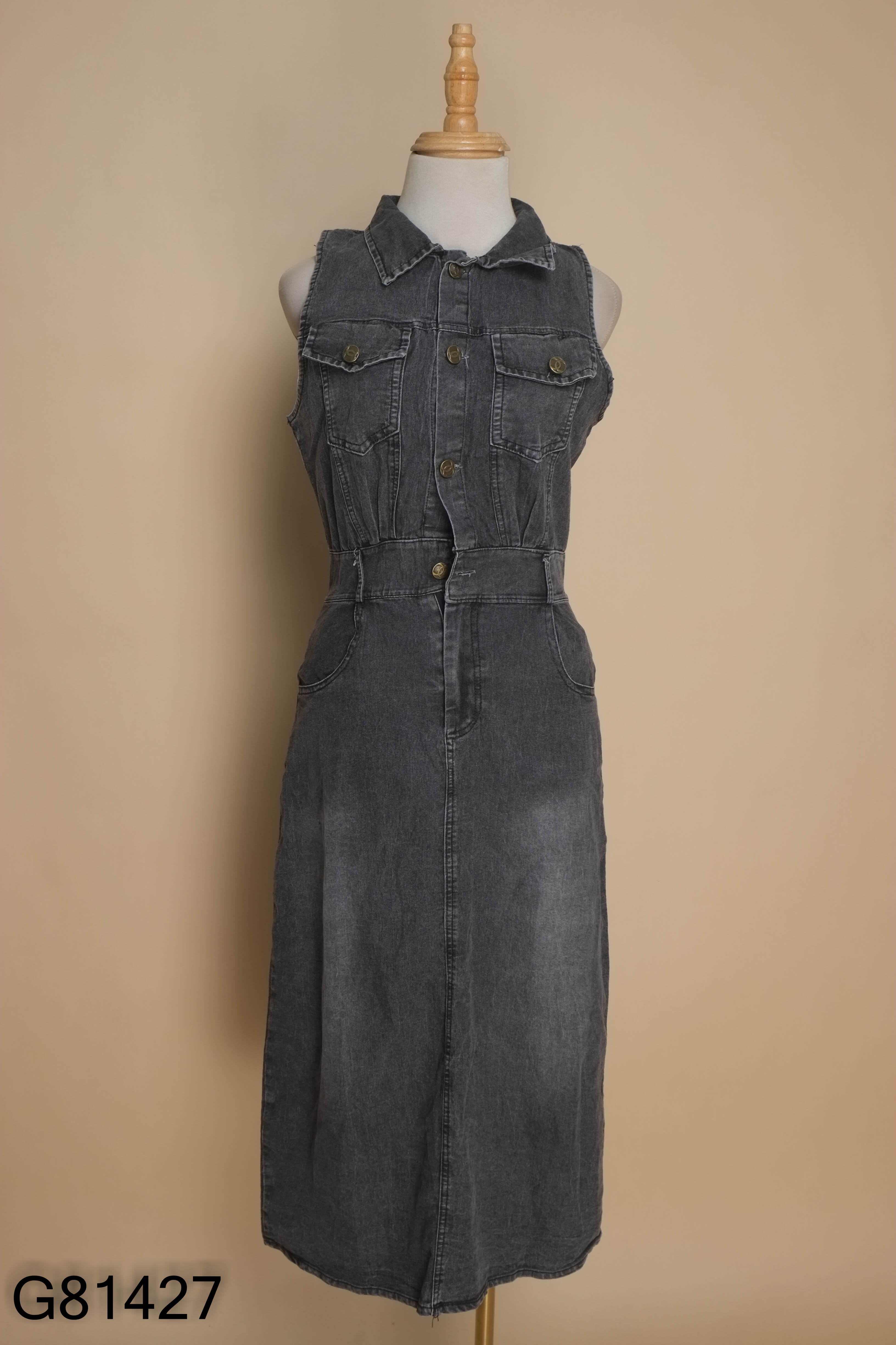 Váy sát nách jeans xám phối cúc