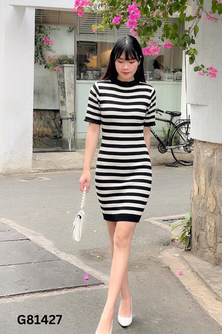 Váy len mongtoghi be kẻ đen