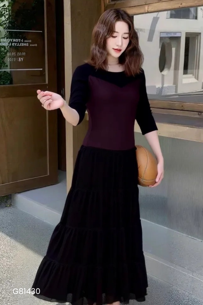 Váy đen phối lưới