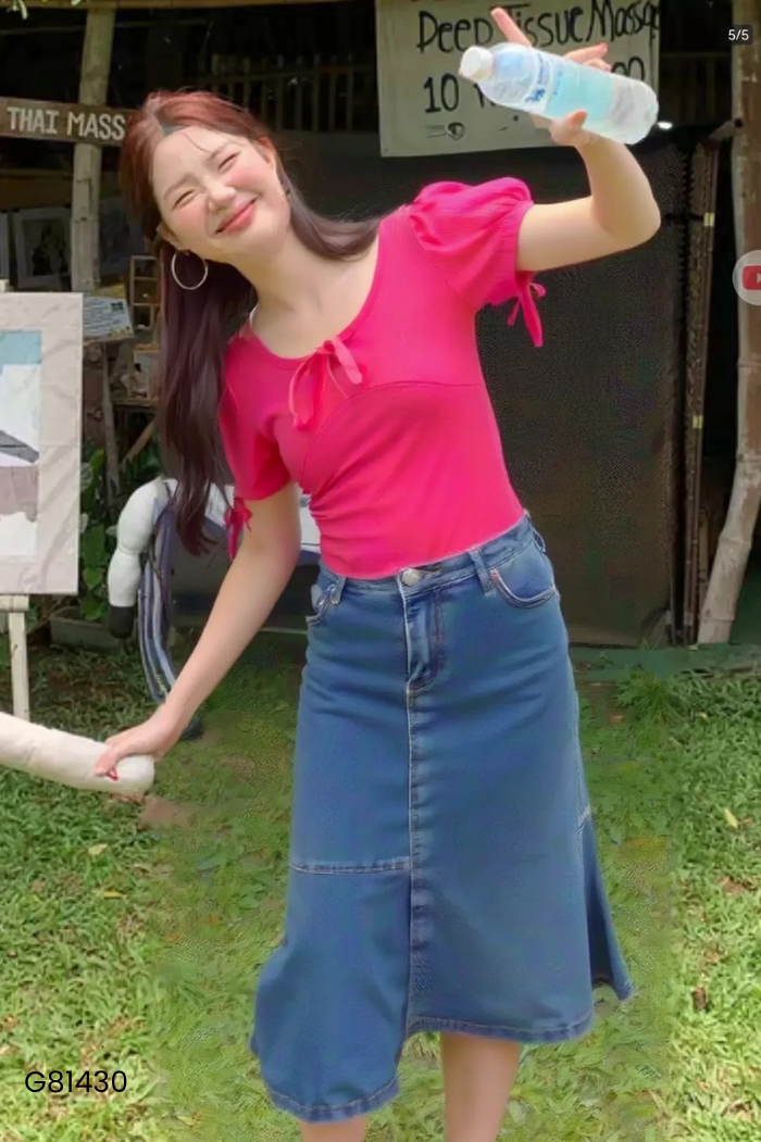 Set Áo hồng + chân váy jean xanh