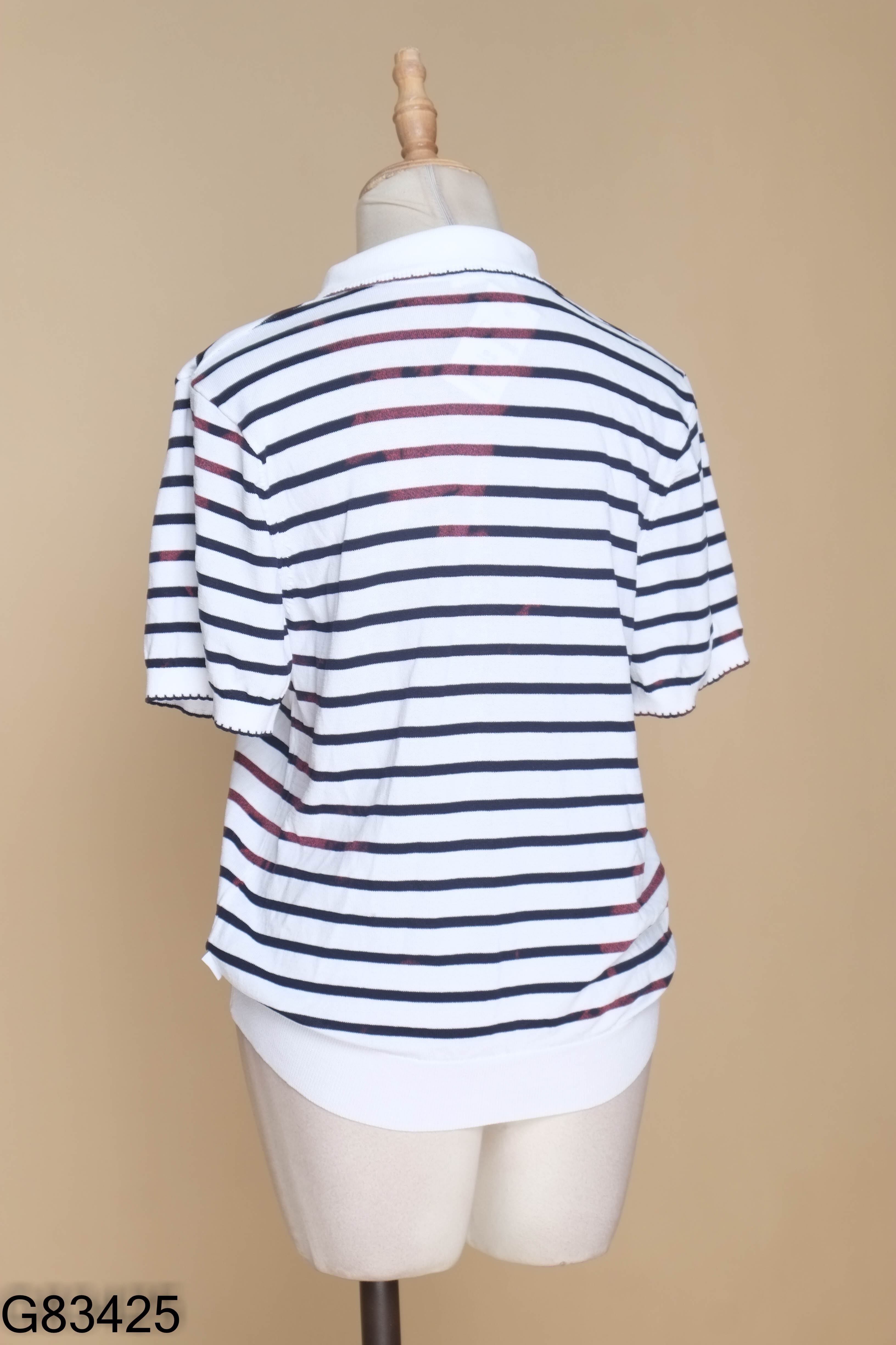 Áo ADORE DRESS len trắng sọc