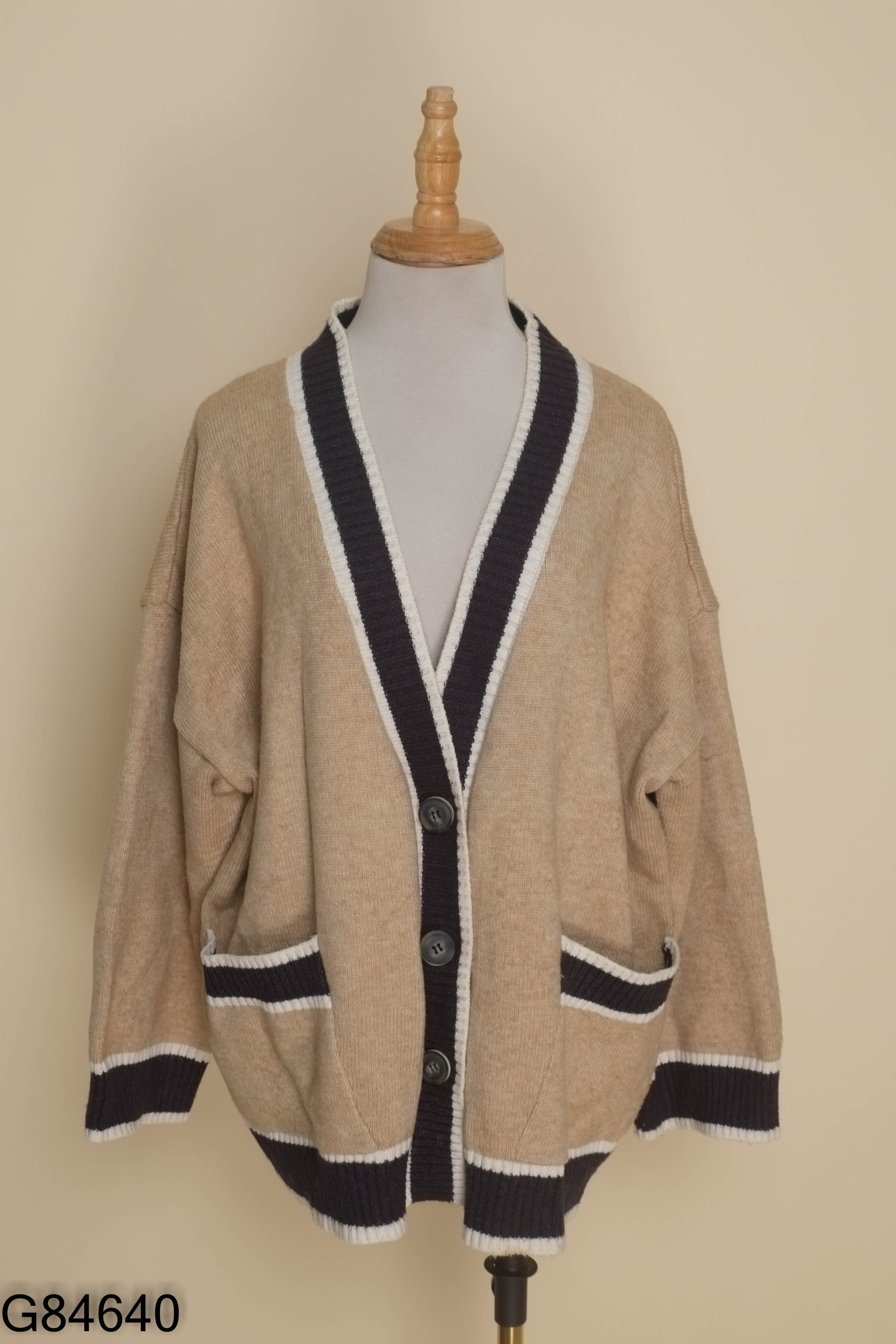 Áo cardigan len nâu